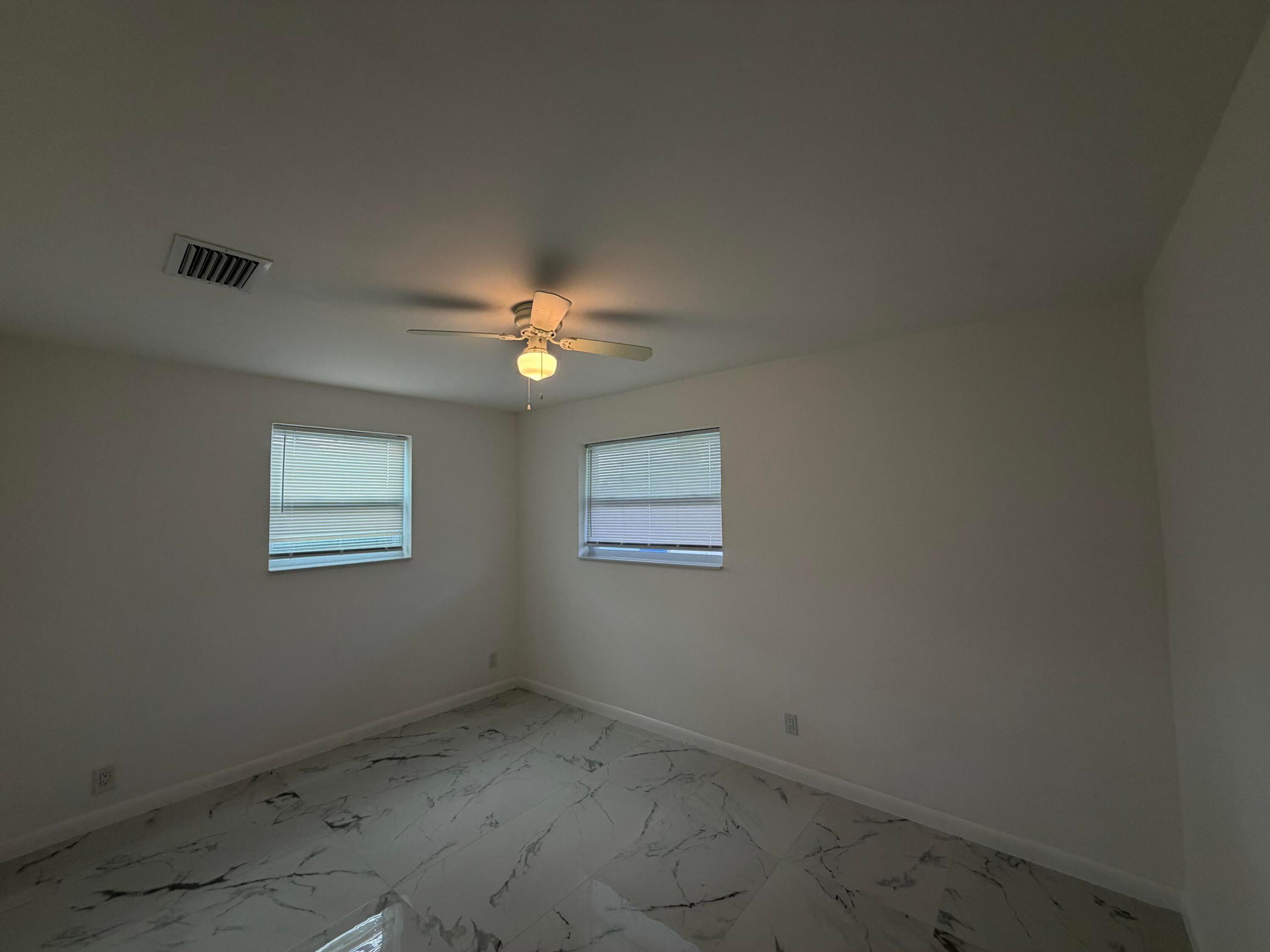 SPRINGBANK PARK SEC 2 - Residential Lease