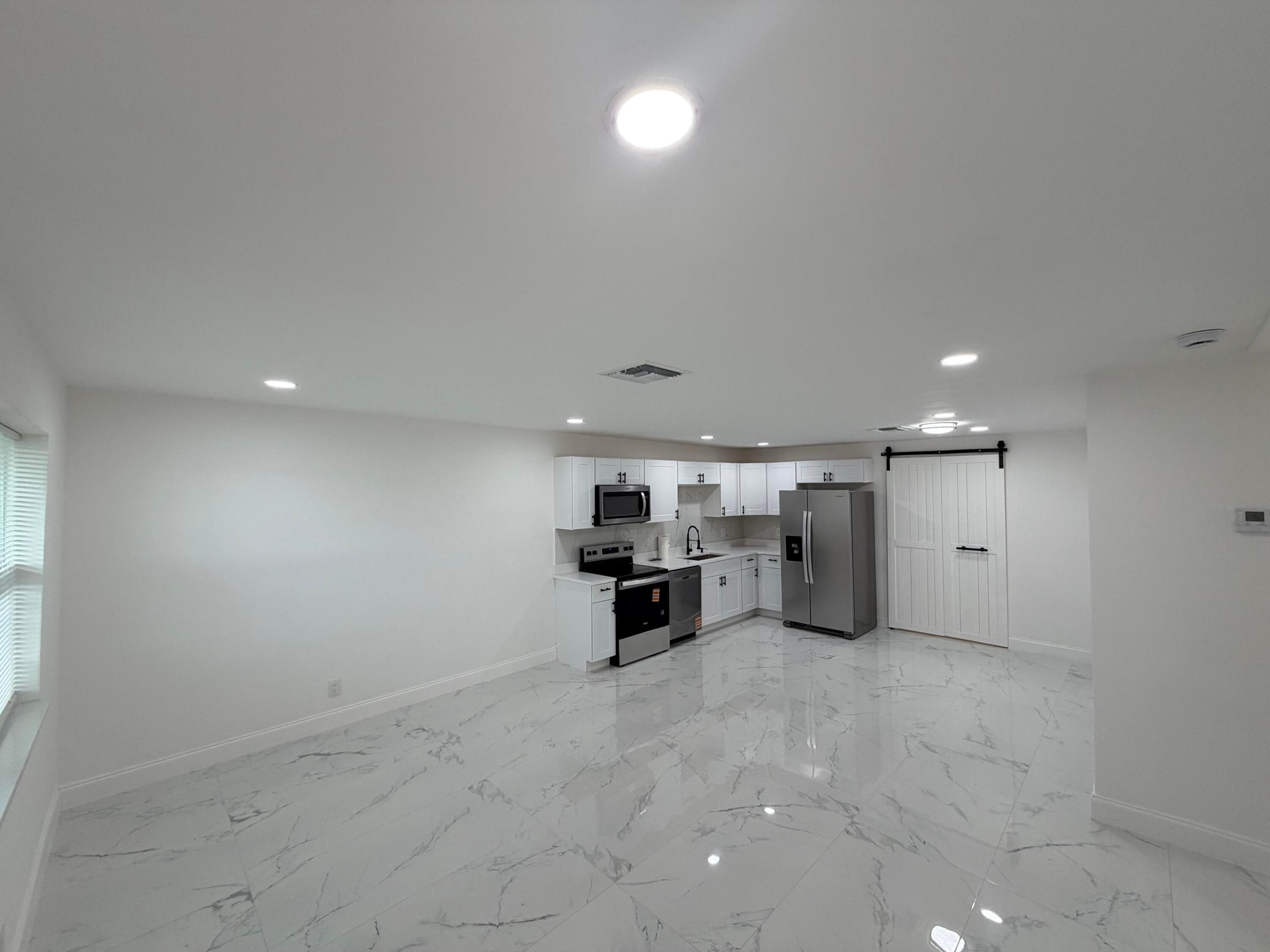 SPRINGBANK PARK SEC 2 - Residential Lease