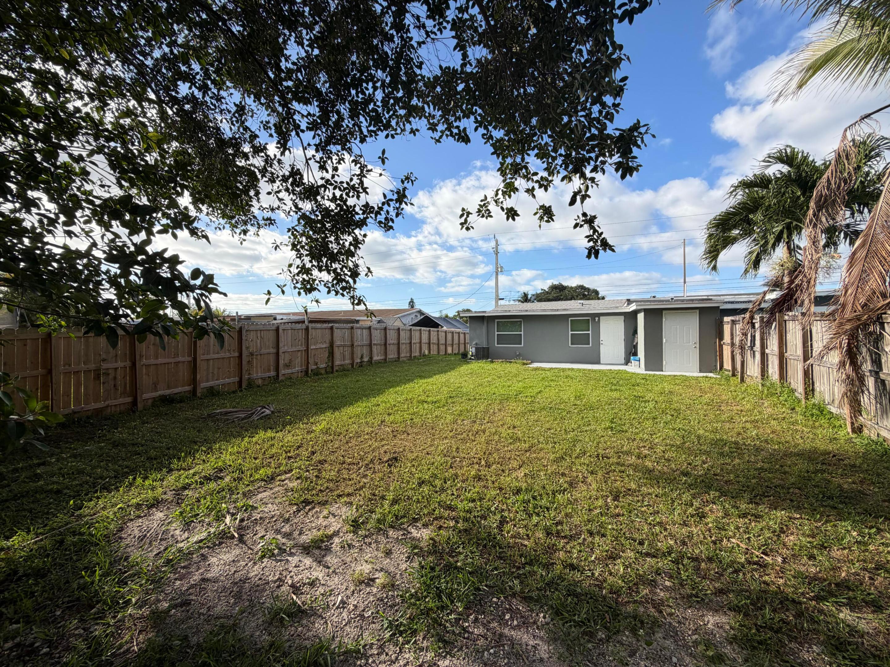 SPRINGBANK PARK SEC 2 - Residential Lease