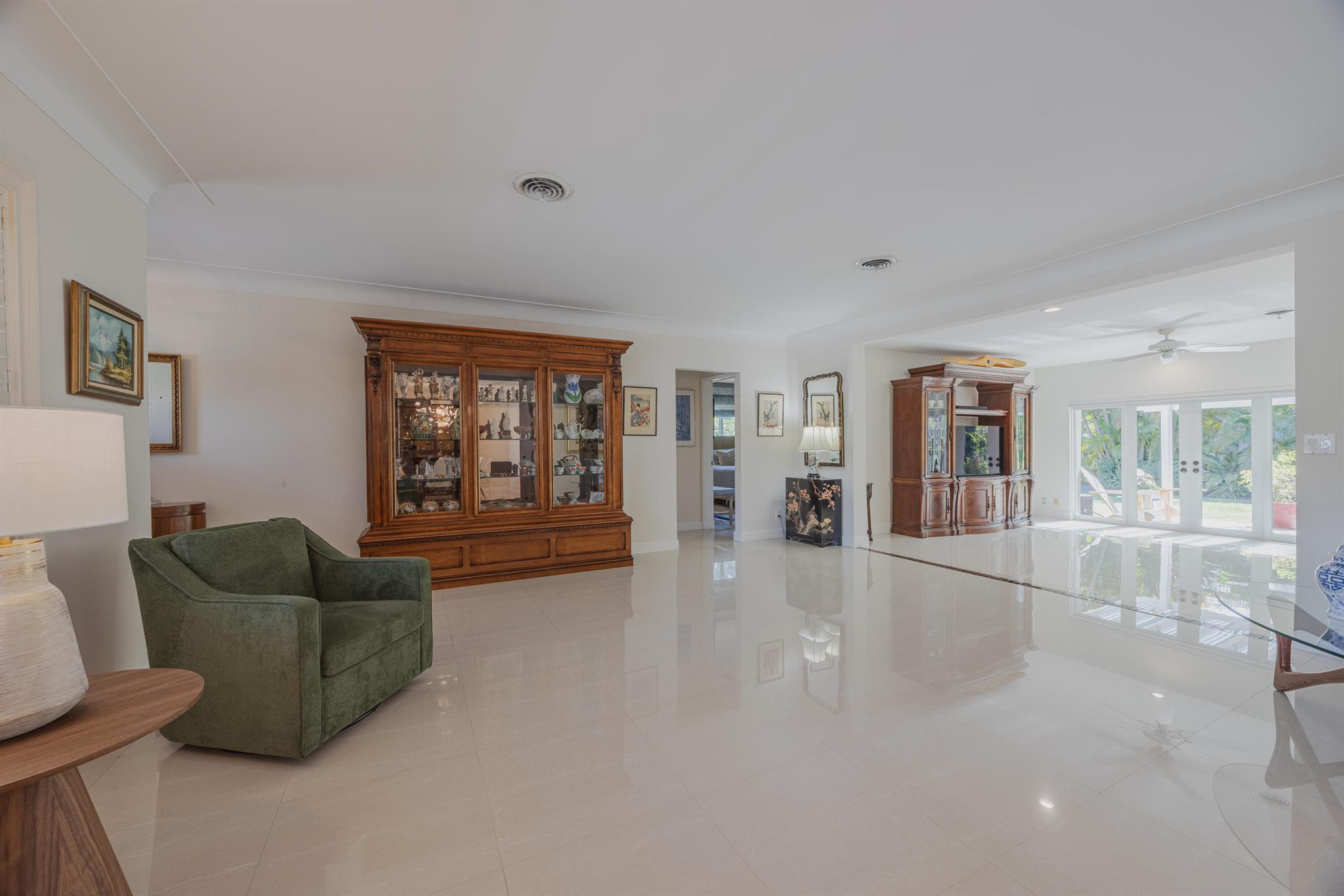 3030 NE 19th Street