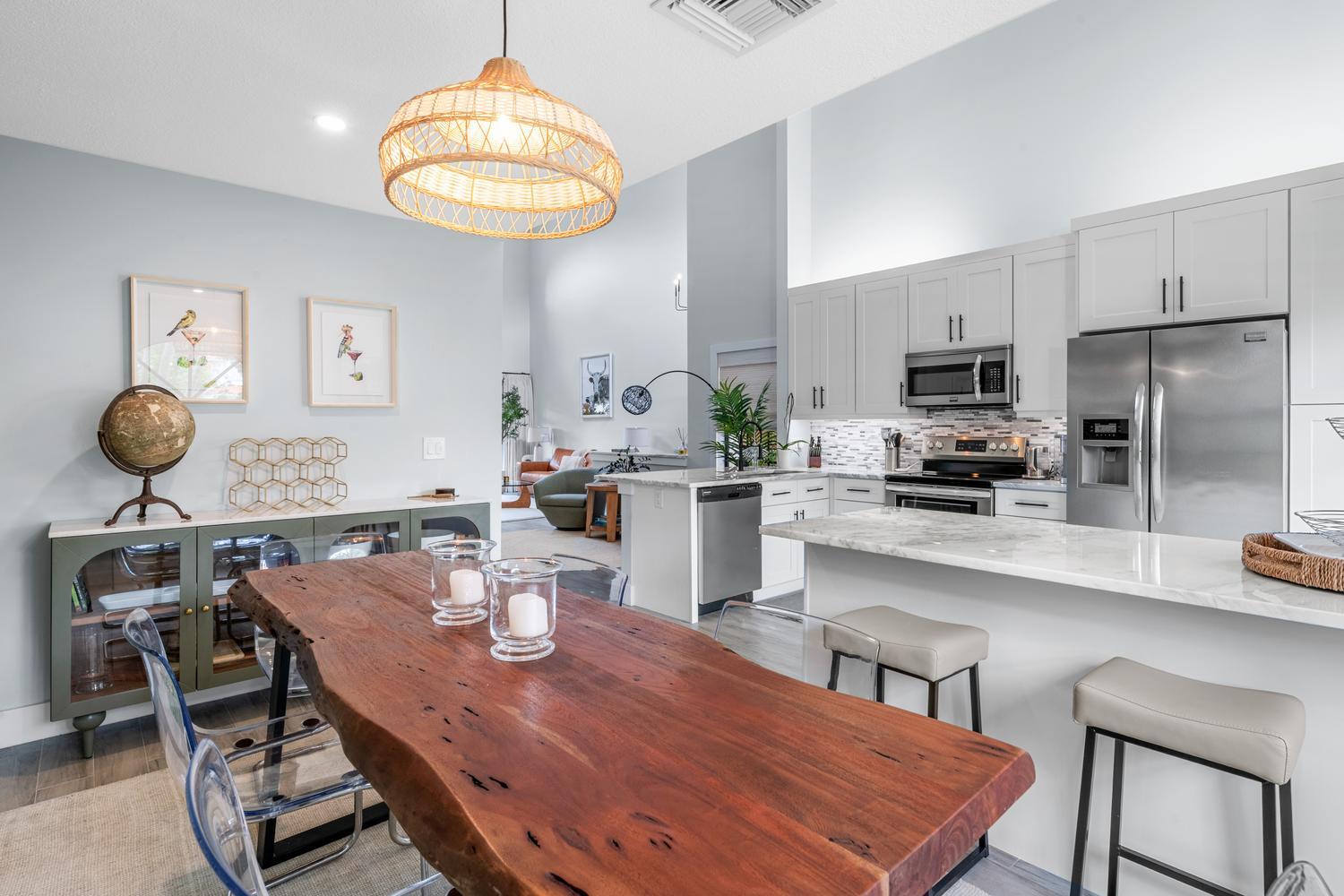 WELLINGTON OF WELLINGTON - Residential Lease