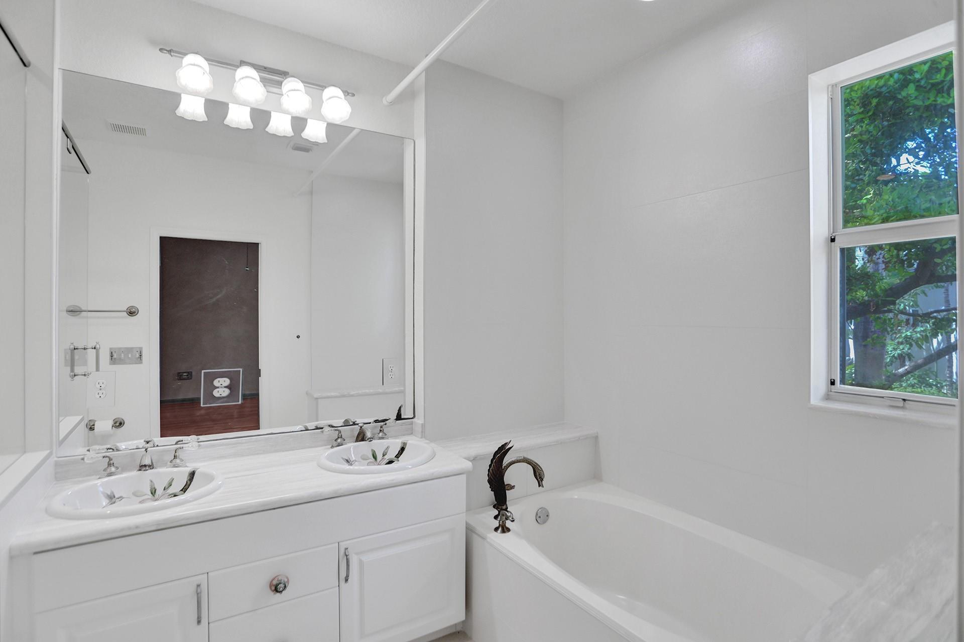 Oceanwalk Villas - Residential