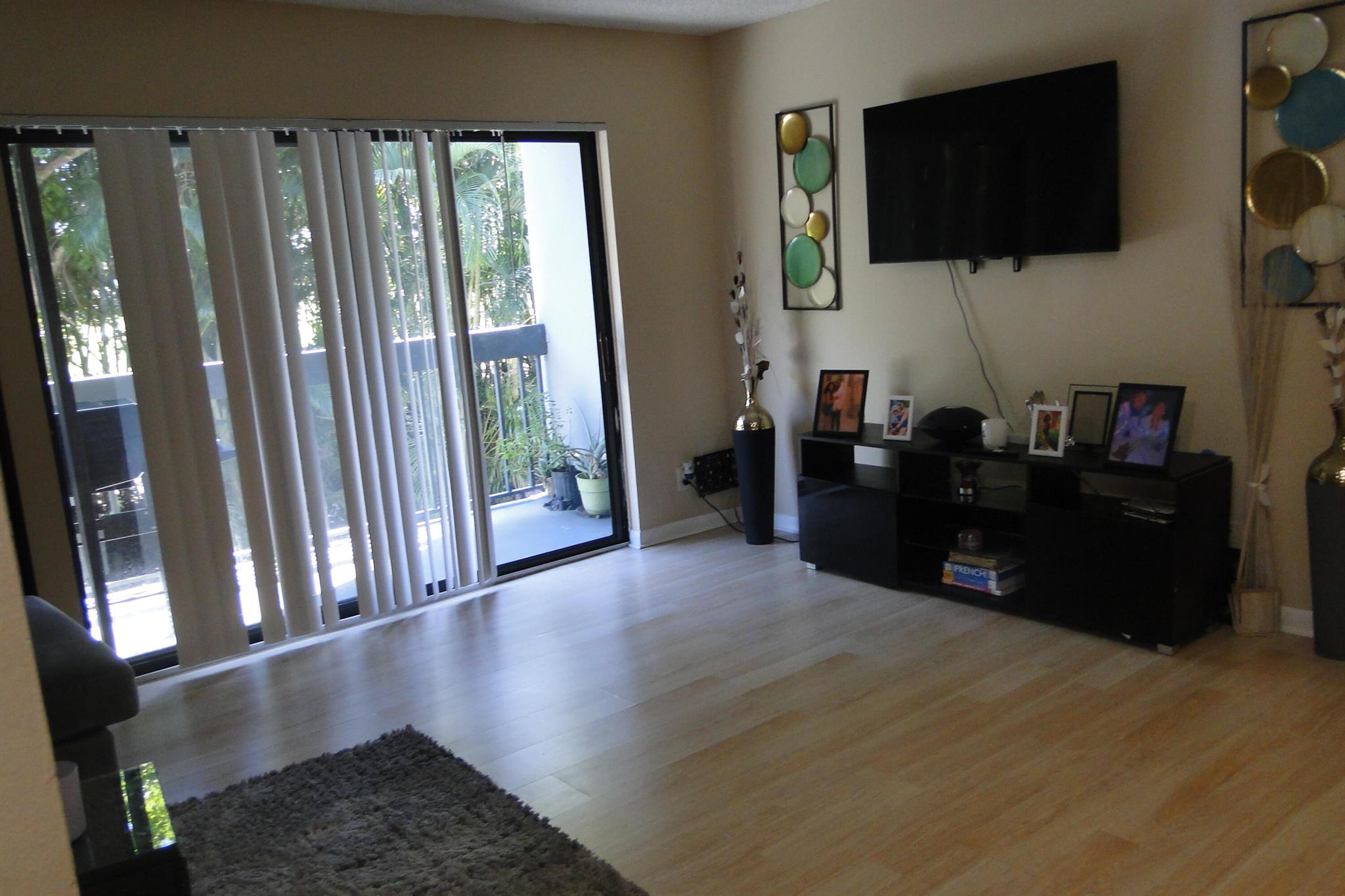 PRESIDENTIAL GOLFVIEW CON - Residential