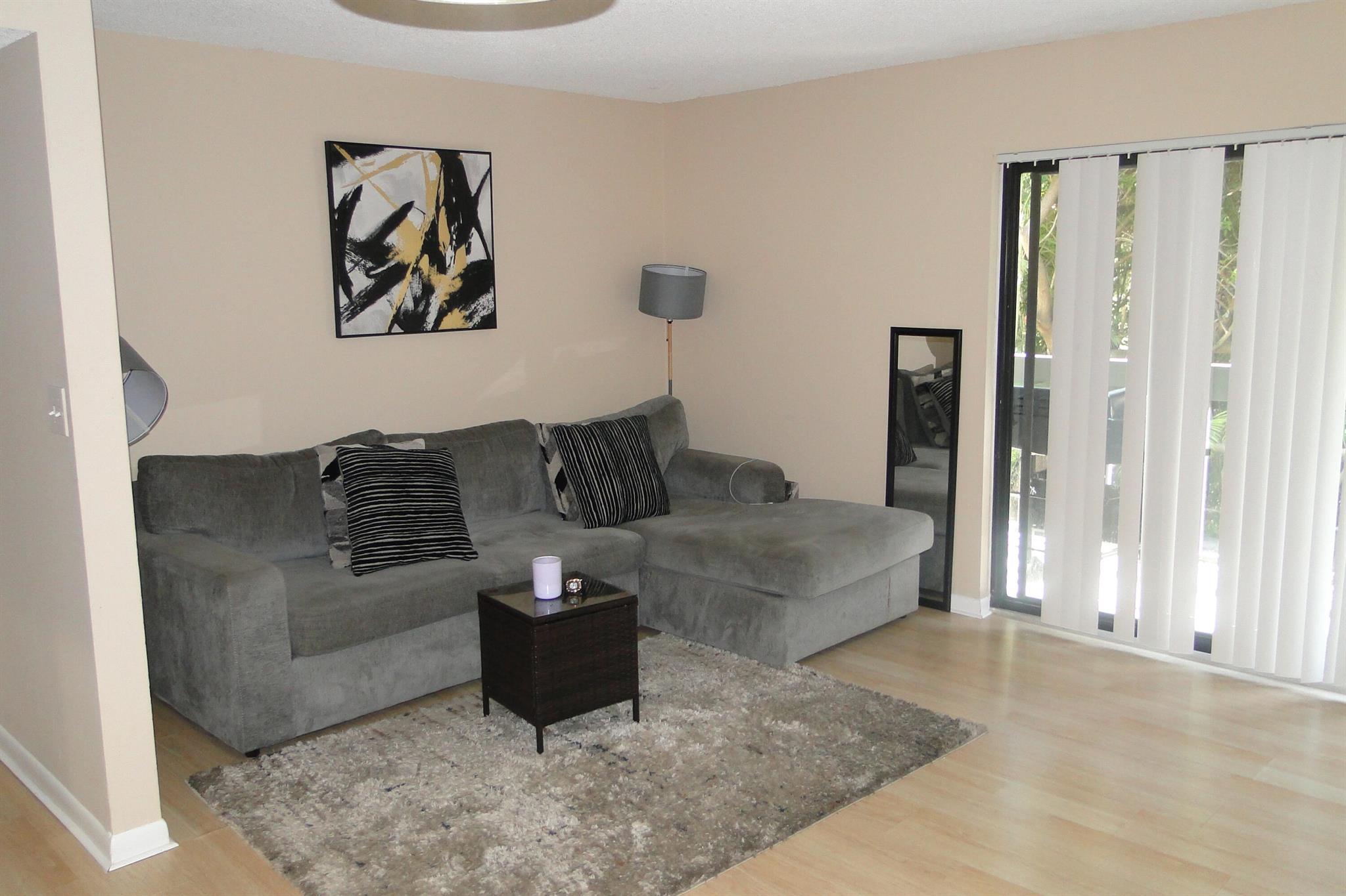 PRESIDENTIAL GOLFVIEW CON - Residential