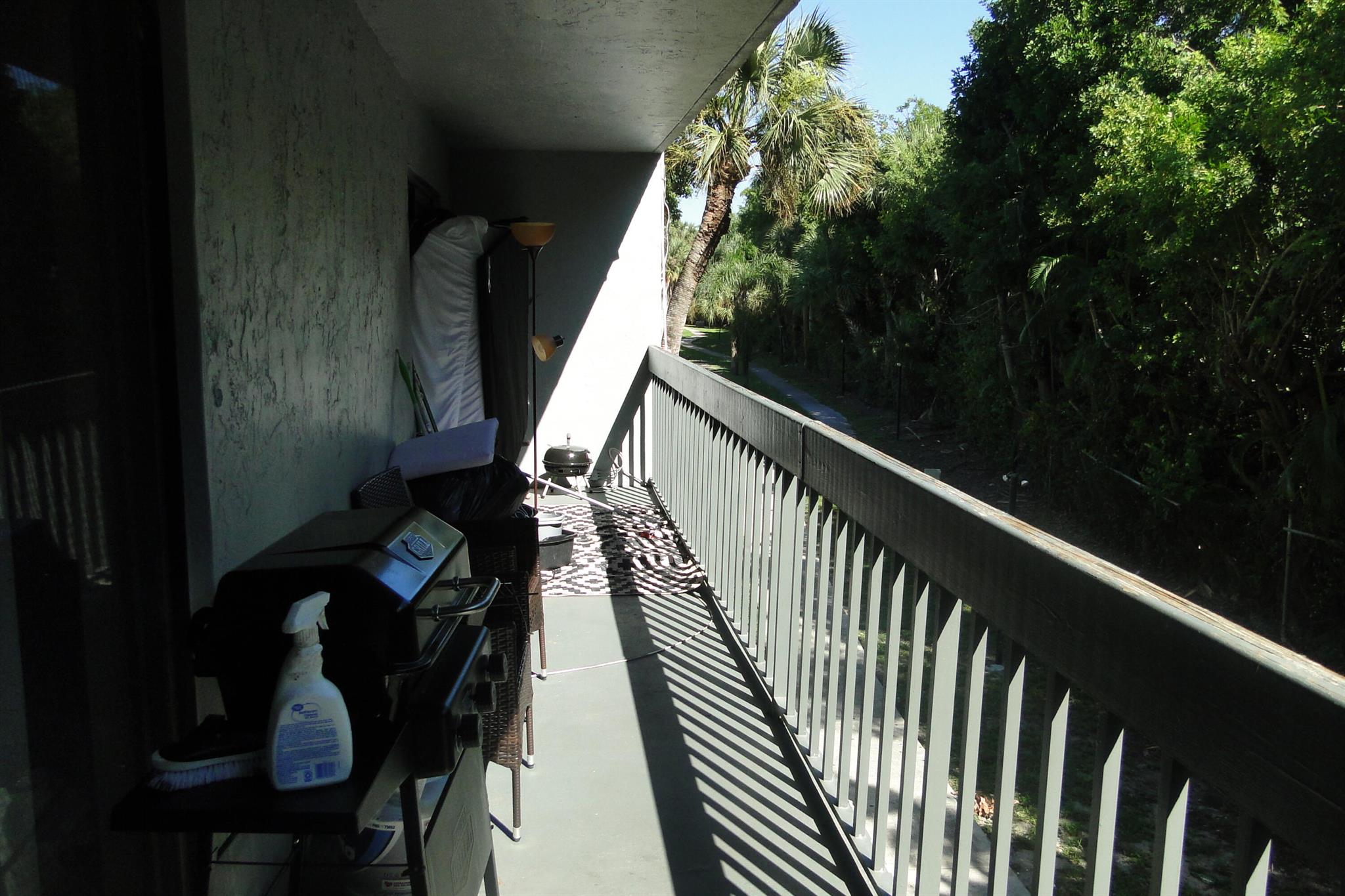 PRESIDENTIAL GOLFVIEW CON - Residential