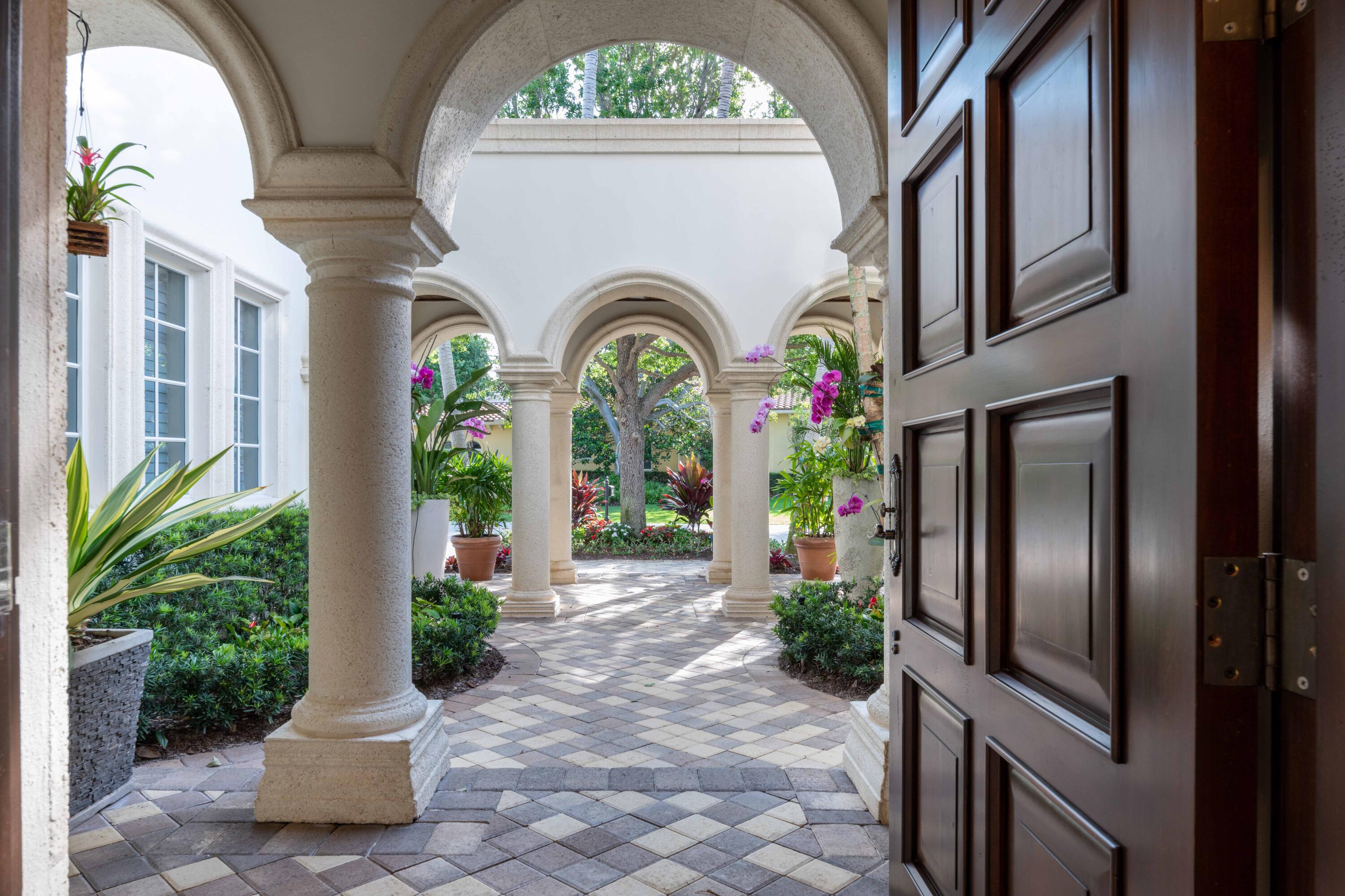 OLD PALM GOLF CLUB - Residential