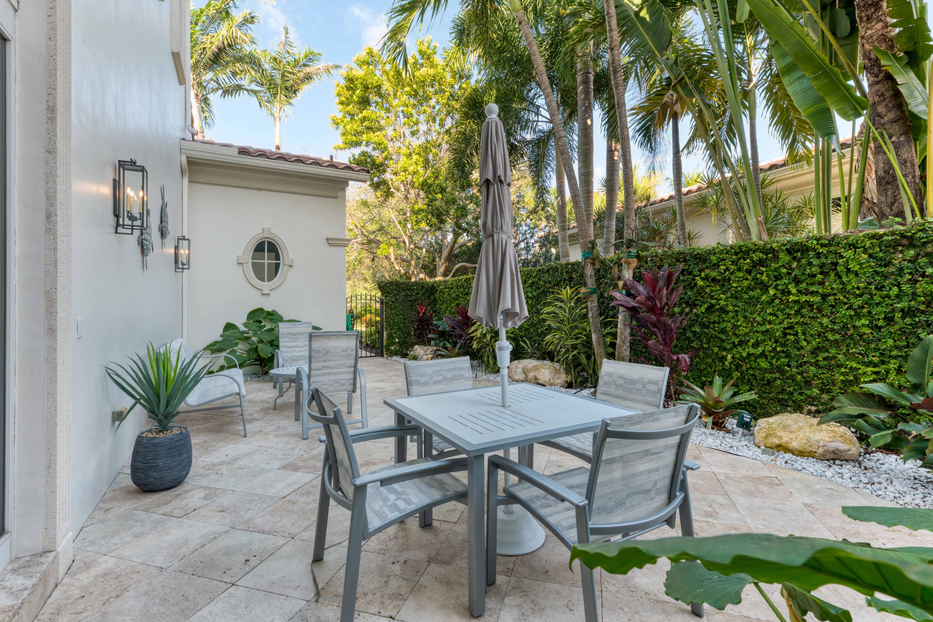 OLD PALM GOLF CLUB - Residential