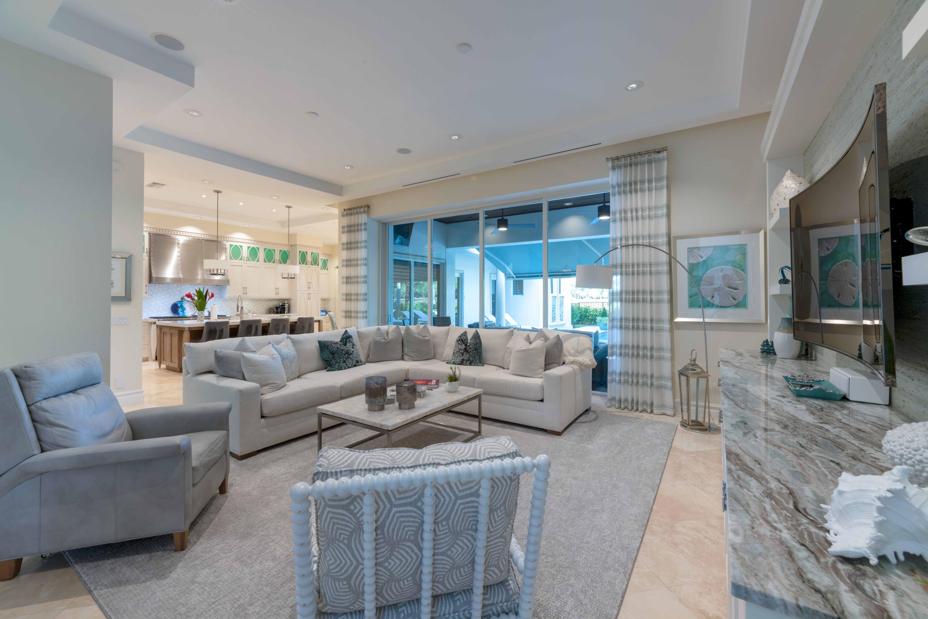 OLD PALM GOLF CLUB - Residential