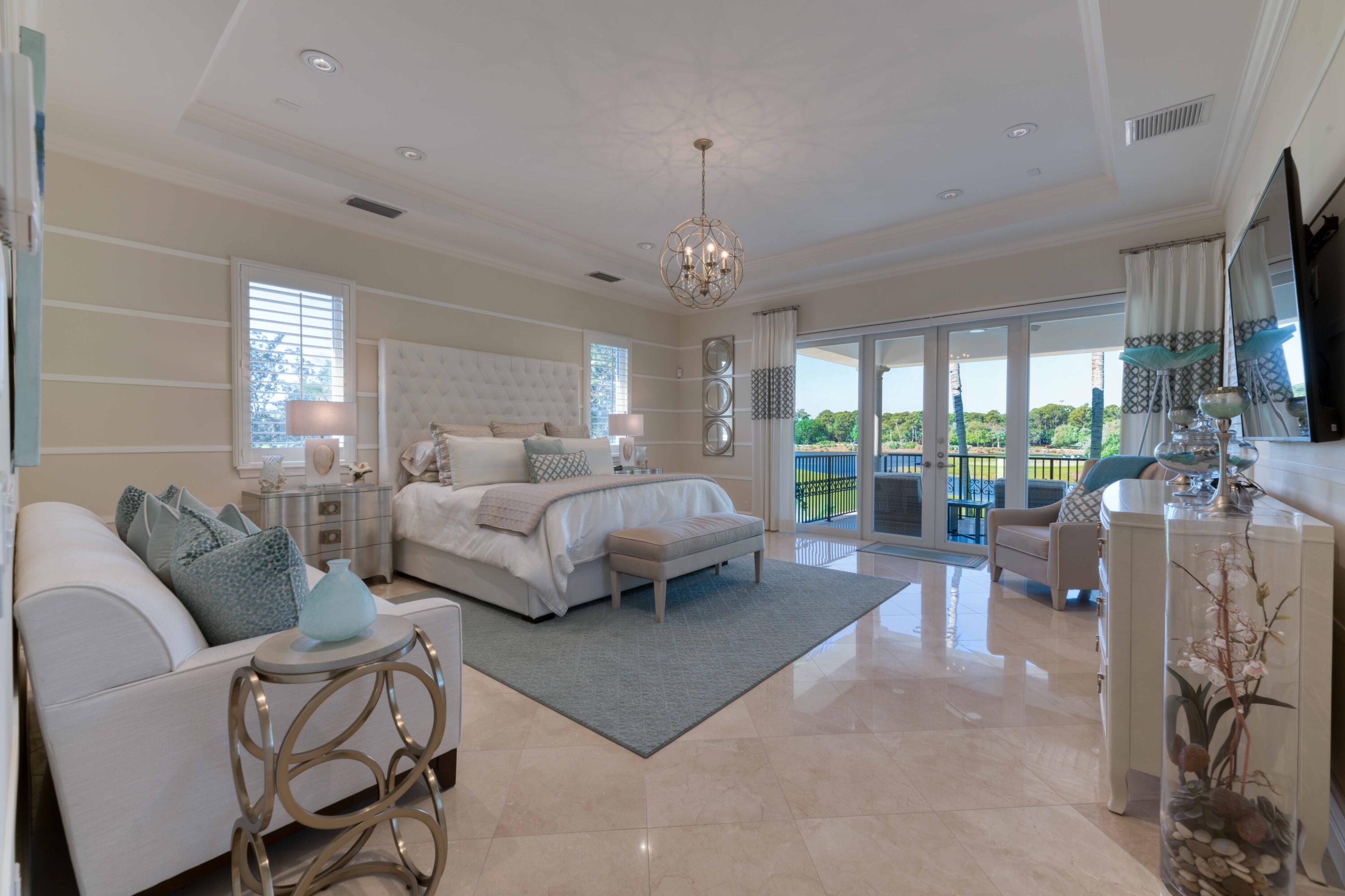 OLD PALM GOLF CLUB - Residential