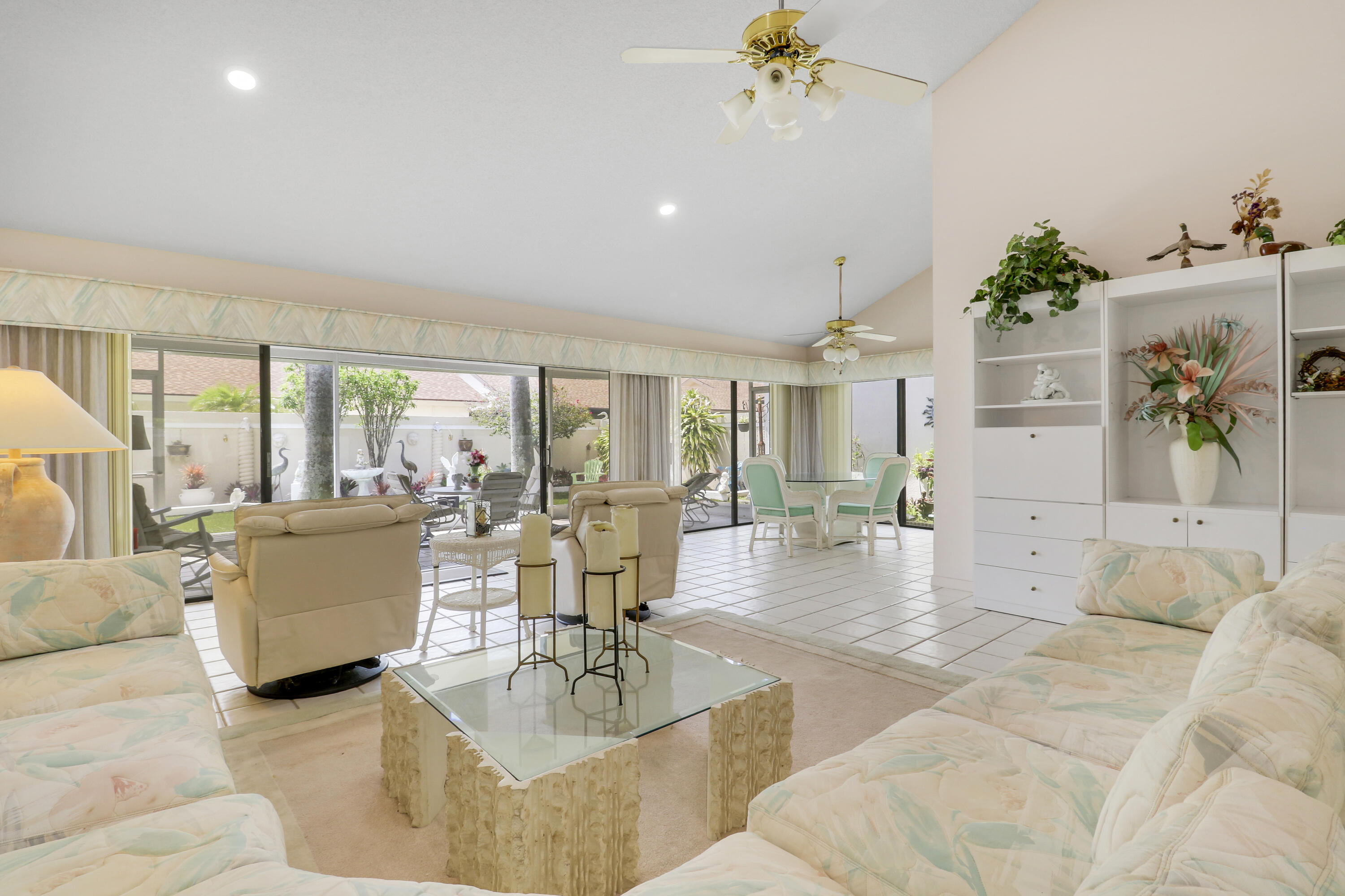 RIVER - Residential
