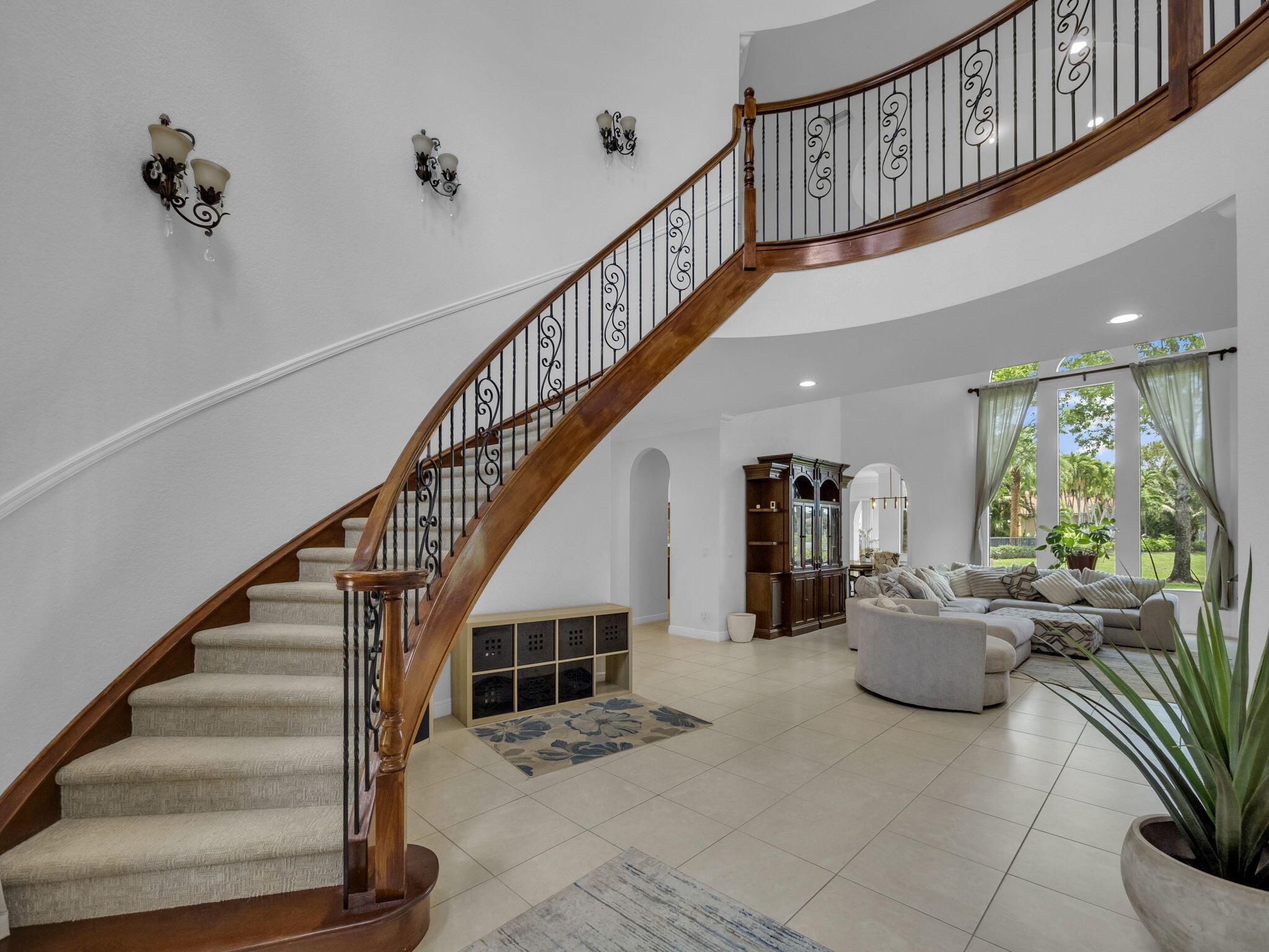 8703 Club Estates Way