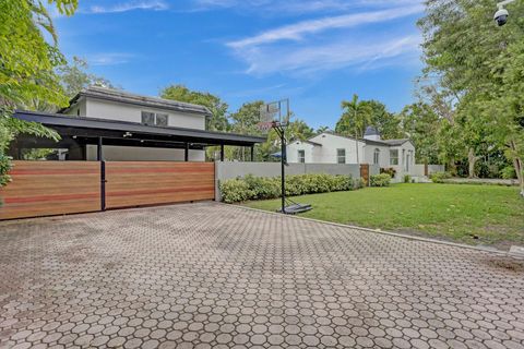 A home in Biscayne Park