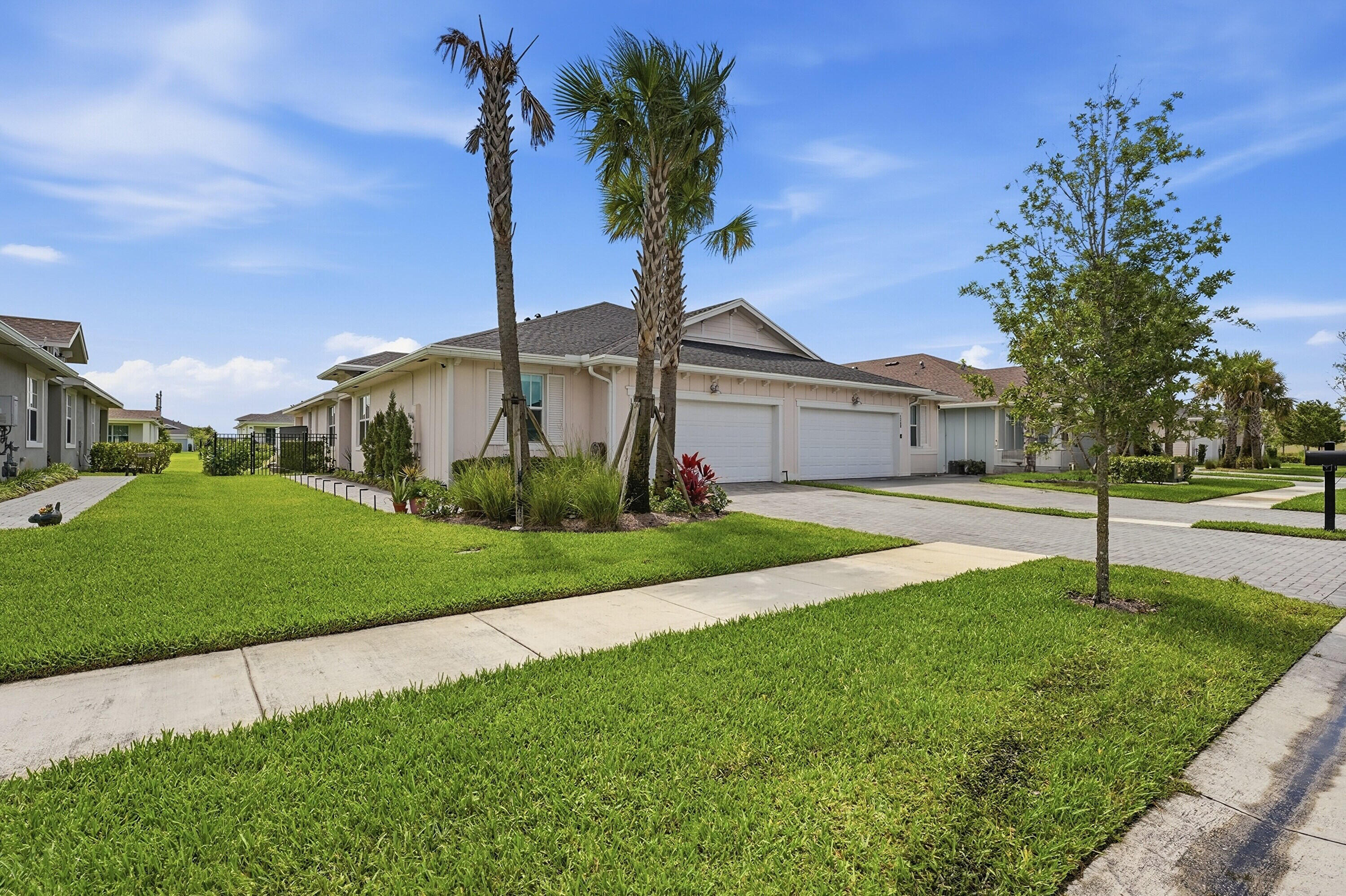 1372 Haywagon Trail