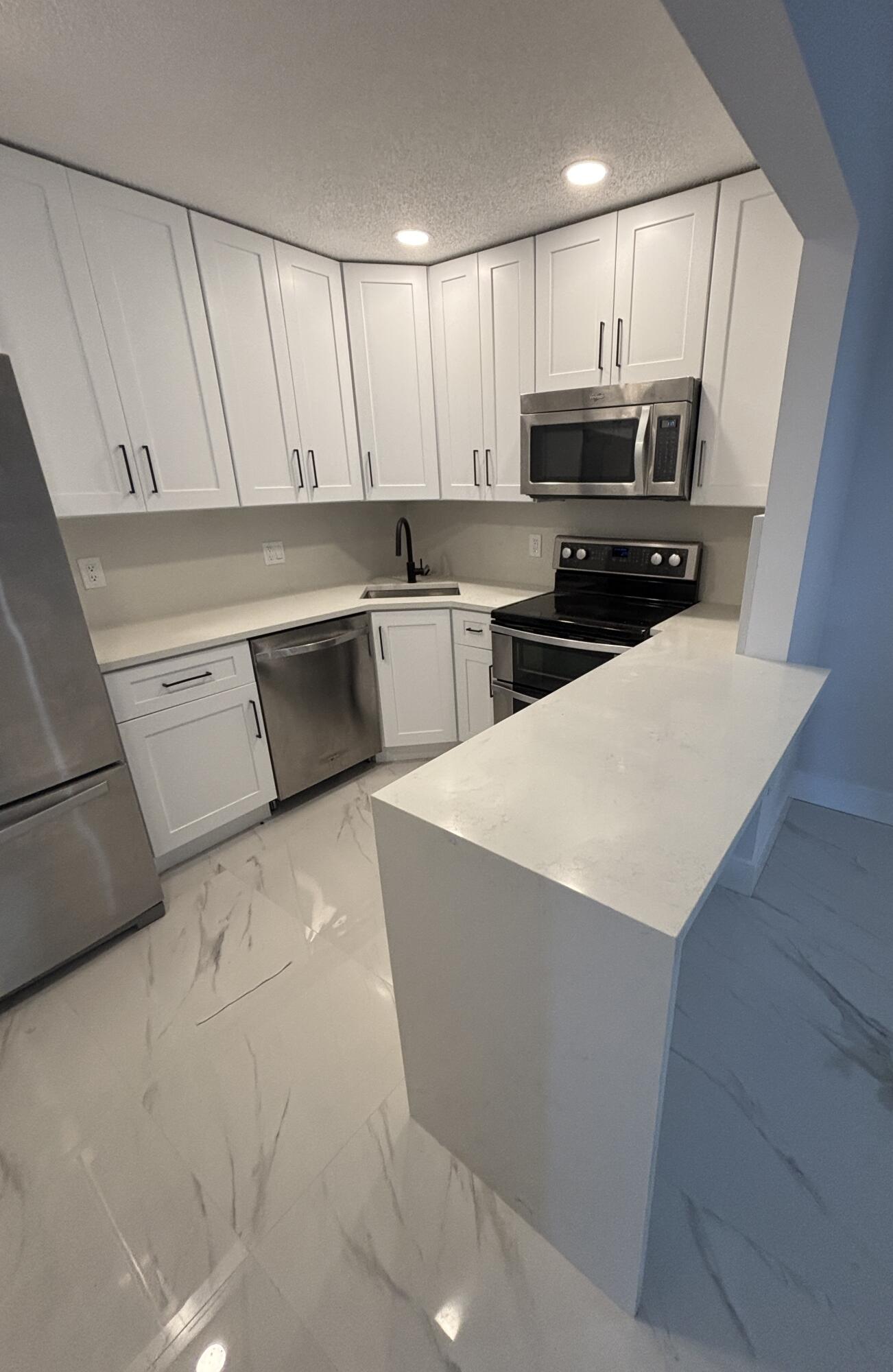 PINE RIDGE AT HAVERHILL CONDO - Residential Lease