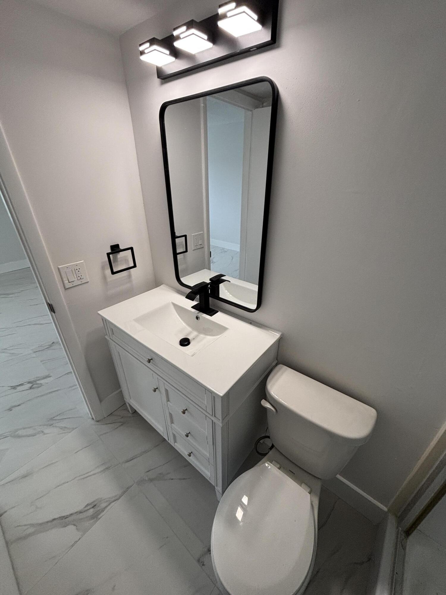 PINE RIDGE AT HAVERHILL CONDO - Residential Lease