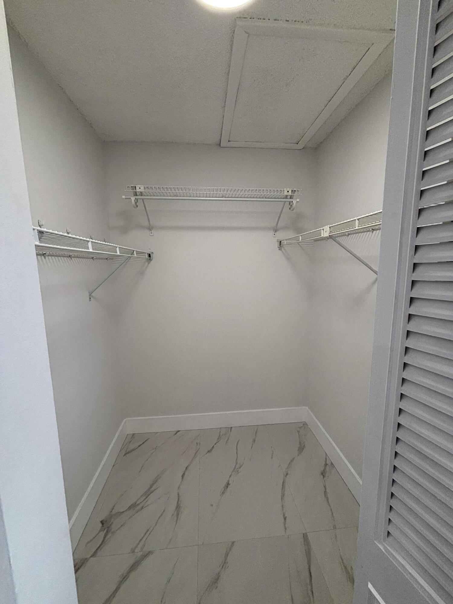 PINE RIDGE AT HAVERHILL CONDO - Residential Lease