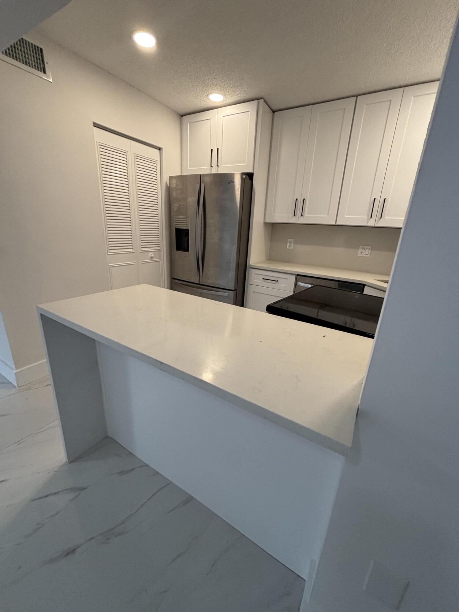 PINE RIDGE AT HAVERHILL CONDO - Residential Lease