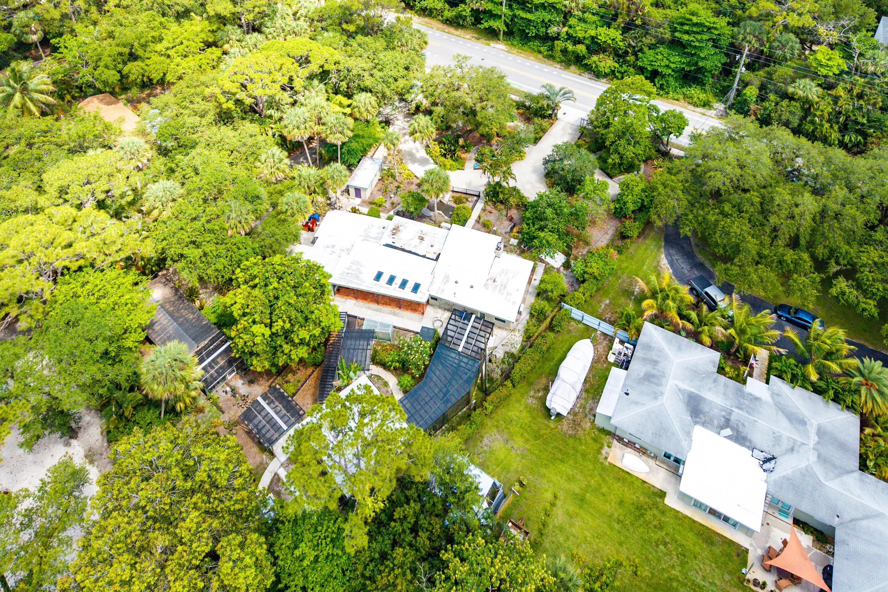 2873 Riverland Road, Fort Lauderdale, FL, 33312/$950,000 4 2873 Riverland Road