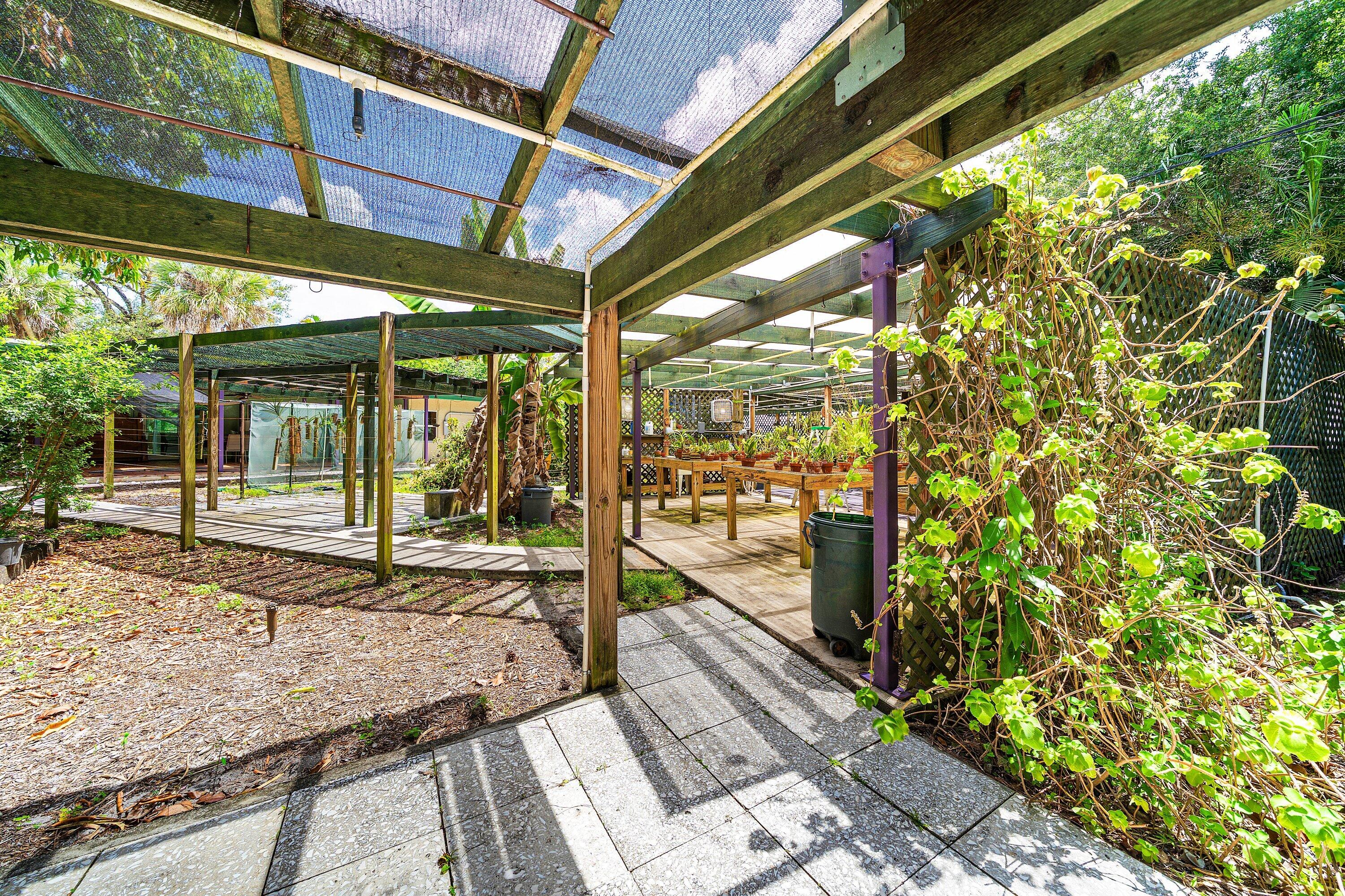 RIVERLAND - Residential