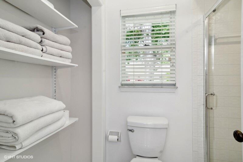 RESERVE GOLF VILLAS - Residential Lease