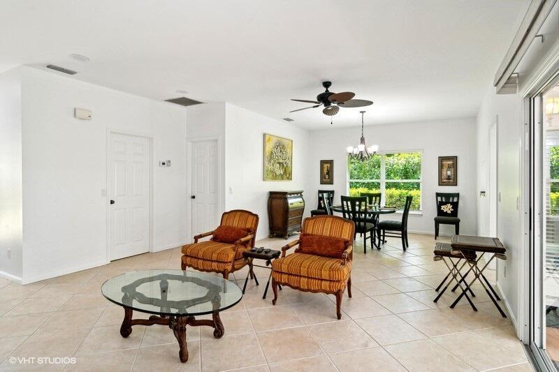 RESERVE GOLF VILLAS - Residential Lease