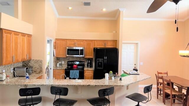 SUGAR POND MANOR OF WELLI - Residential Lease
