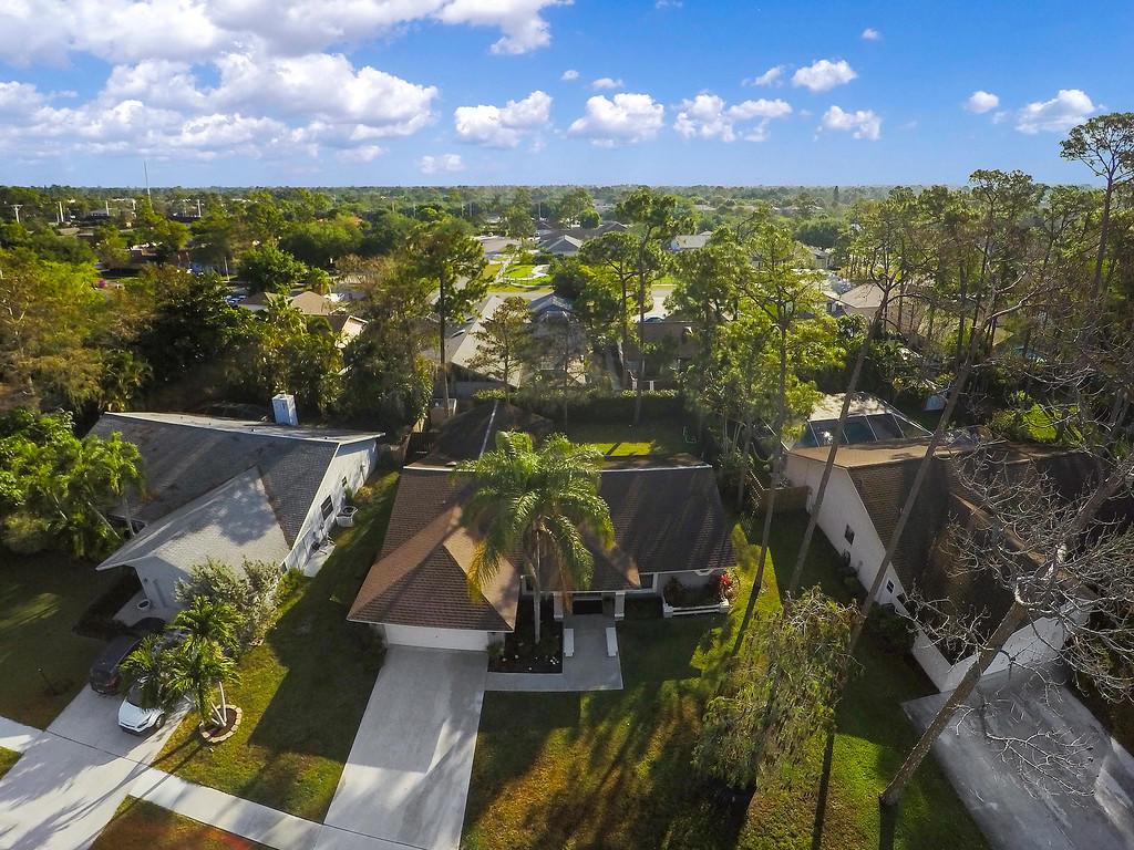 SUGAR POND MANOR OF WELLI - Residential Lease