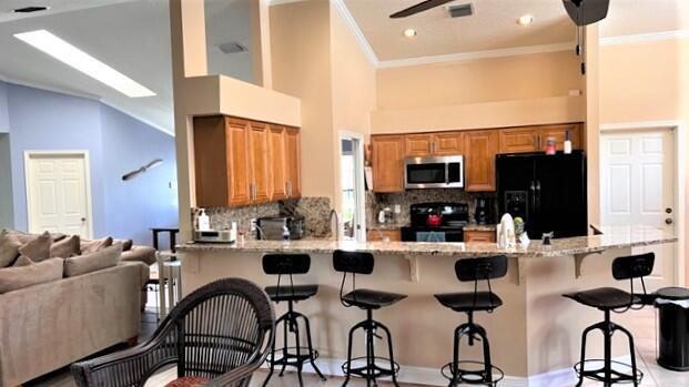 SUGAR POND MANOR OF WELLI - Residential Lease