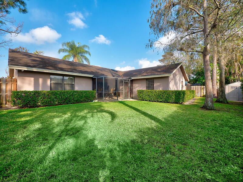 SUGAR POND MANOR OF WELLI - Residential Lease