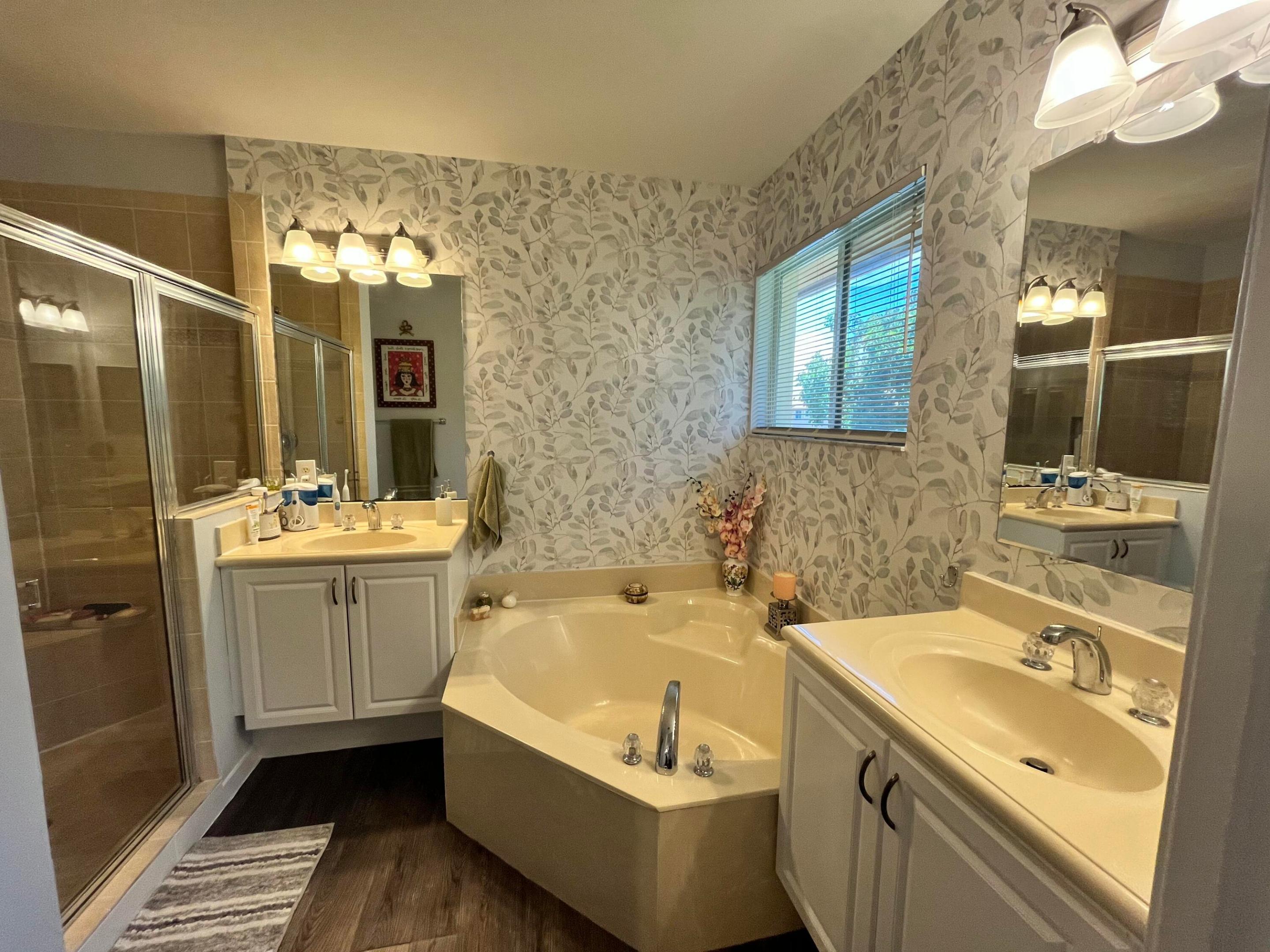 MILITARY TRAIL PUD - Residential Lease