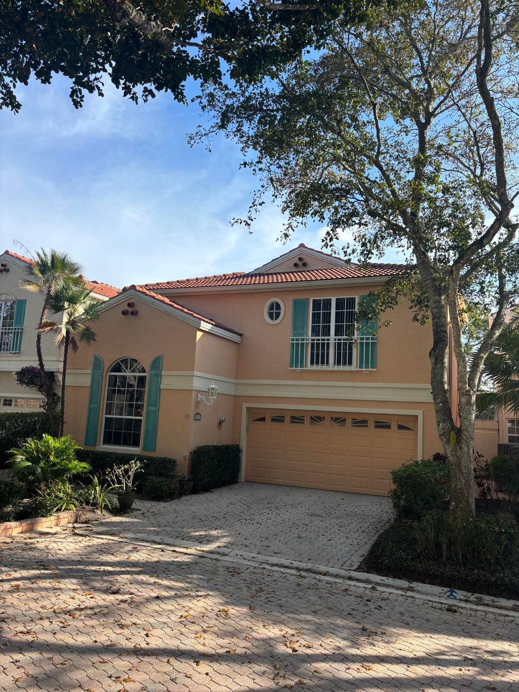 Photo of 33 VÃ­a Verona, Palm Beach Gardens, FL 33418 (MLS # B26024643)