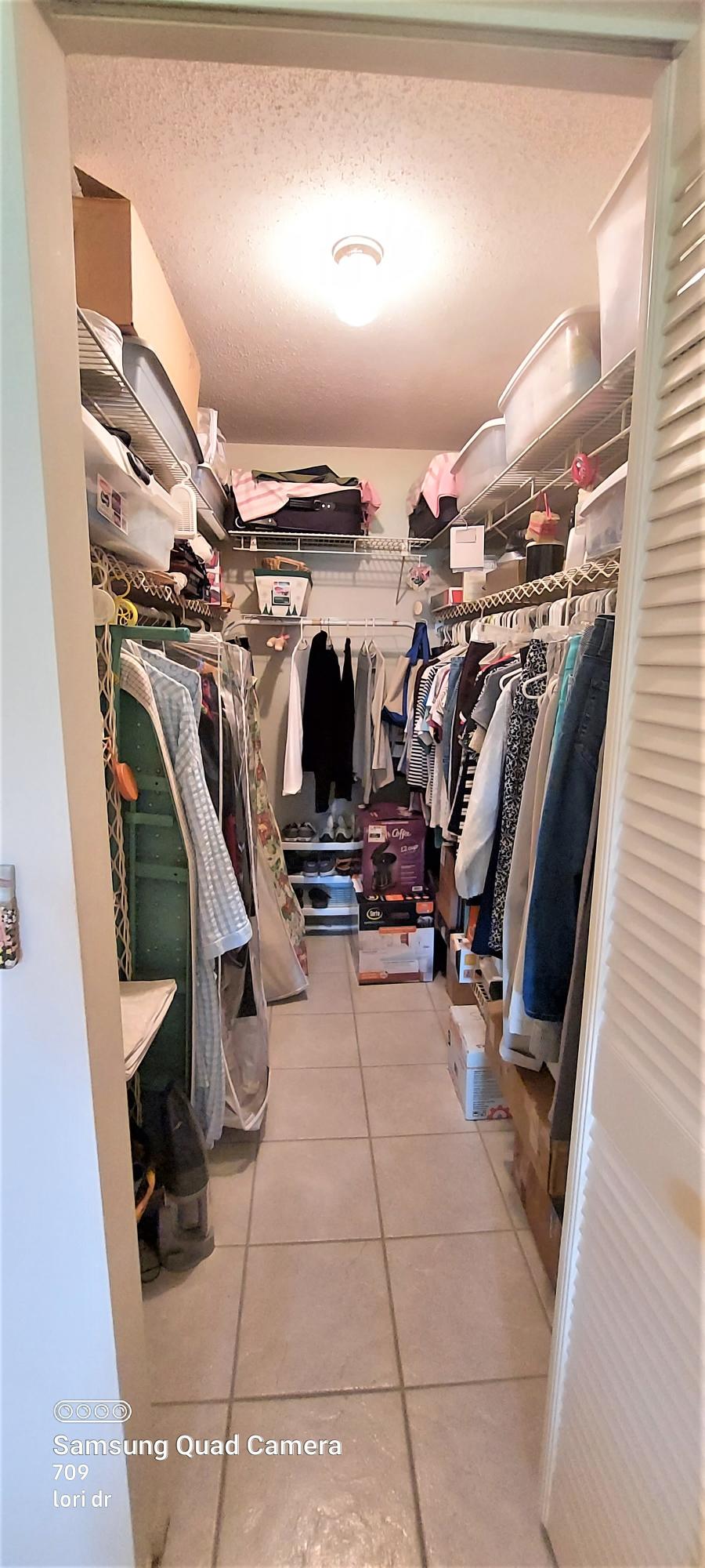 LAKESIDE VILLAGE CONDO 6 - Residential