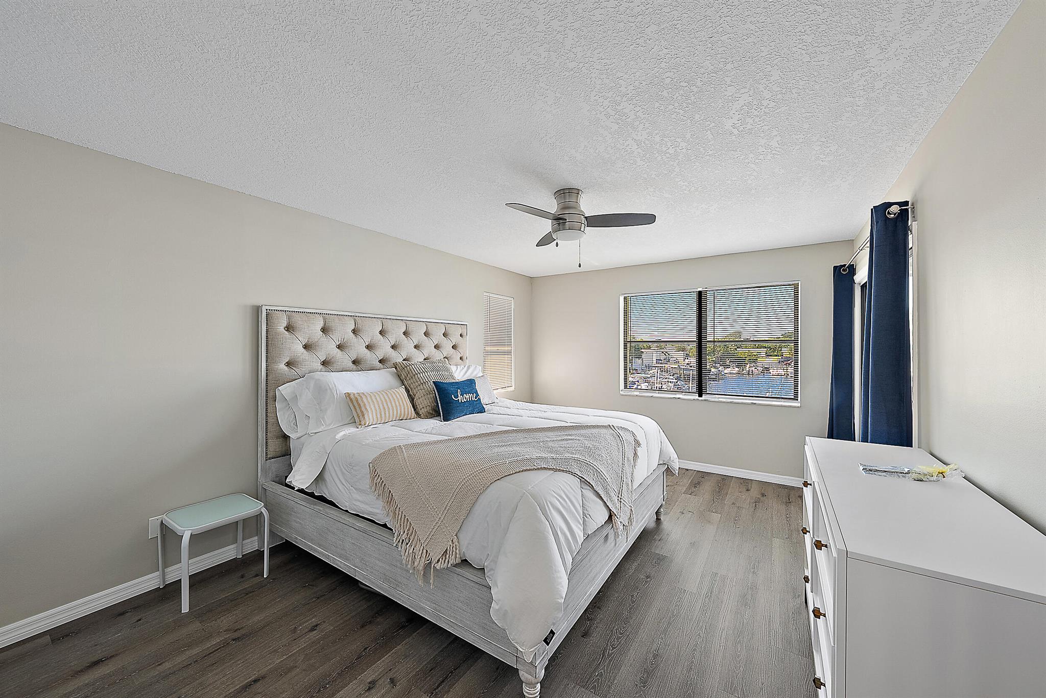 Northlake Condo - Residential