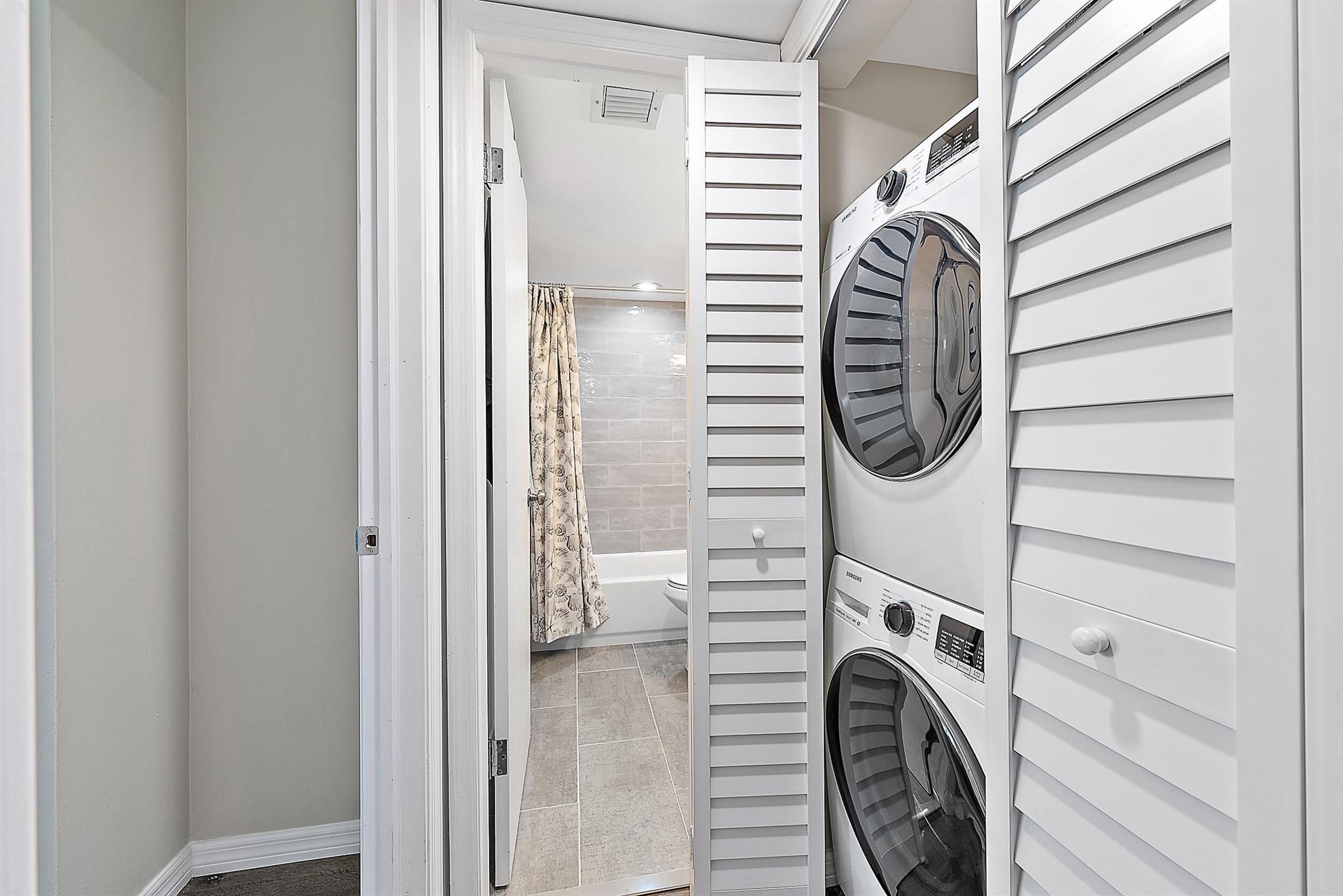 Northlake Condo - Residential