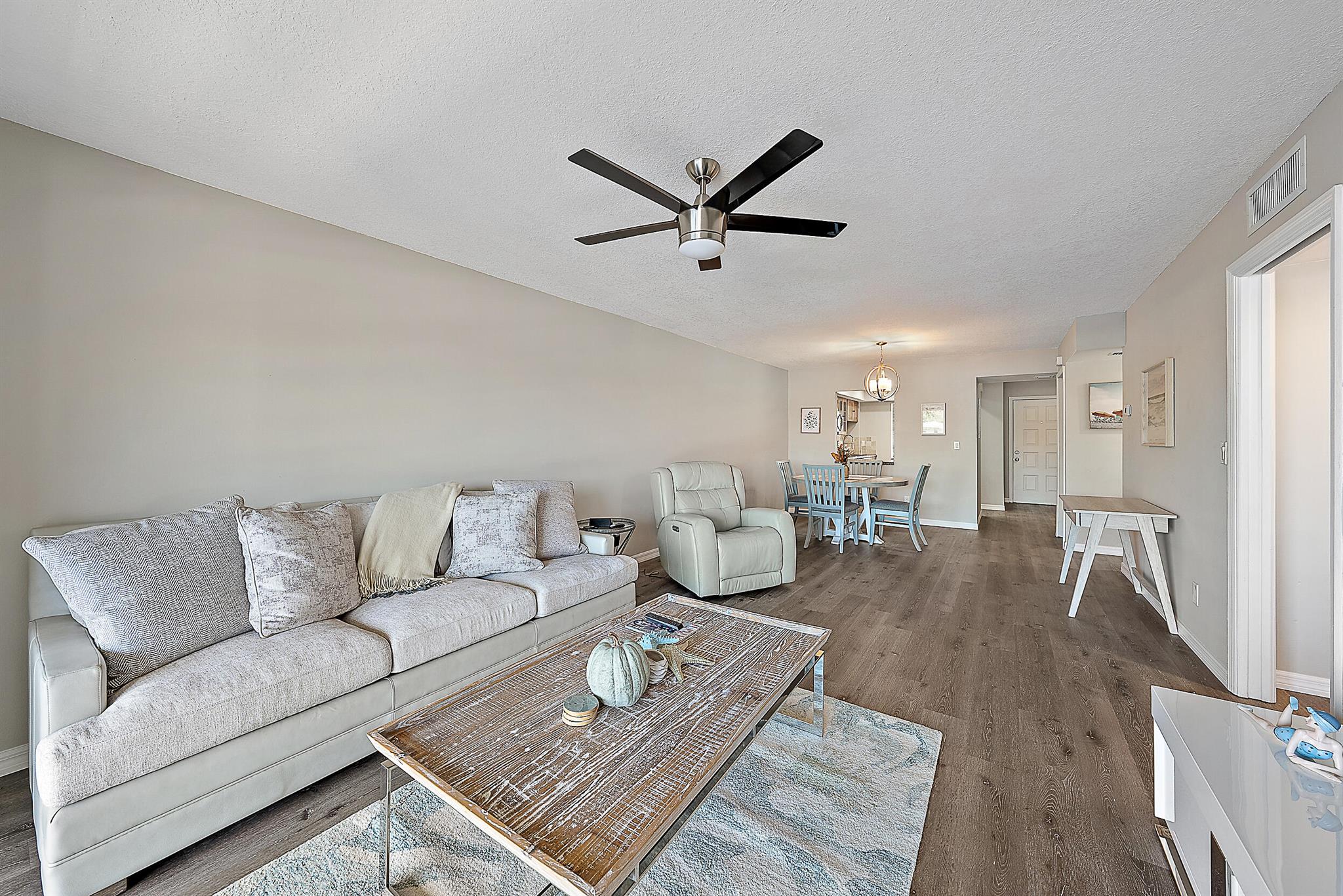 Northlake Condo - Residential