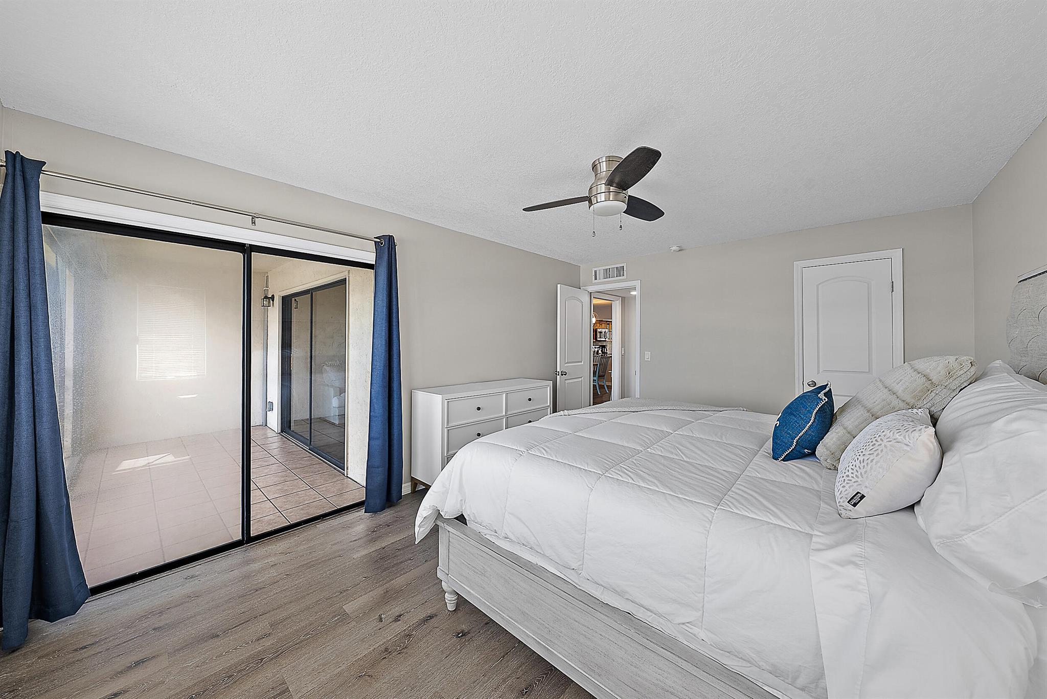 Northlake Condo - Residential