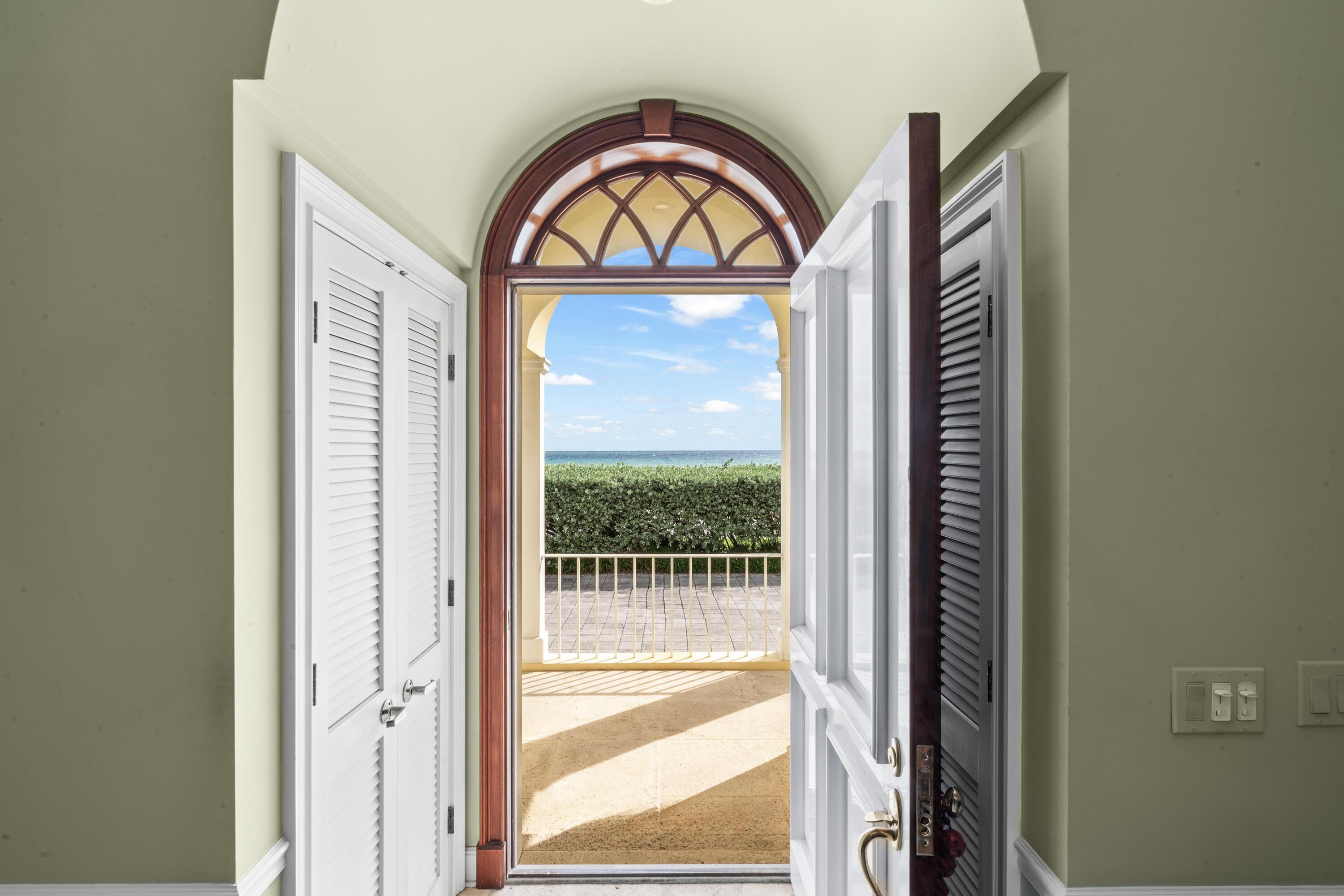 EL ENCANTO - Residential