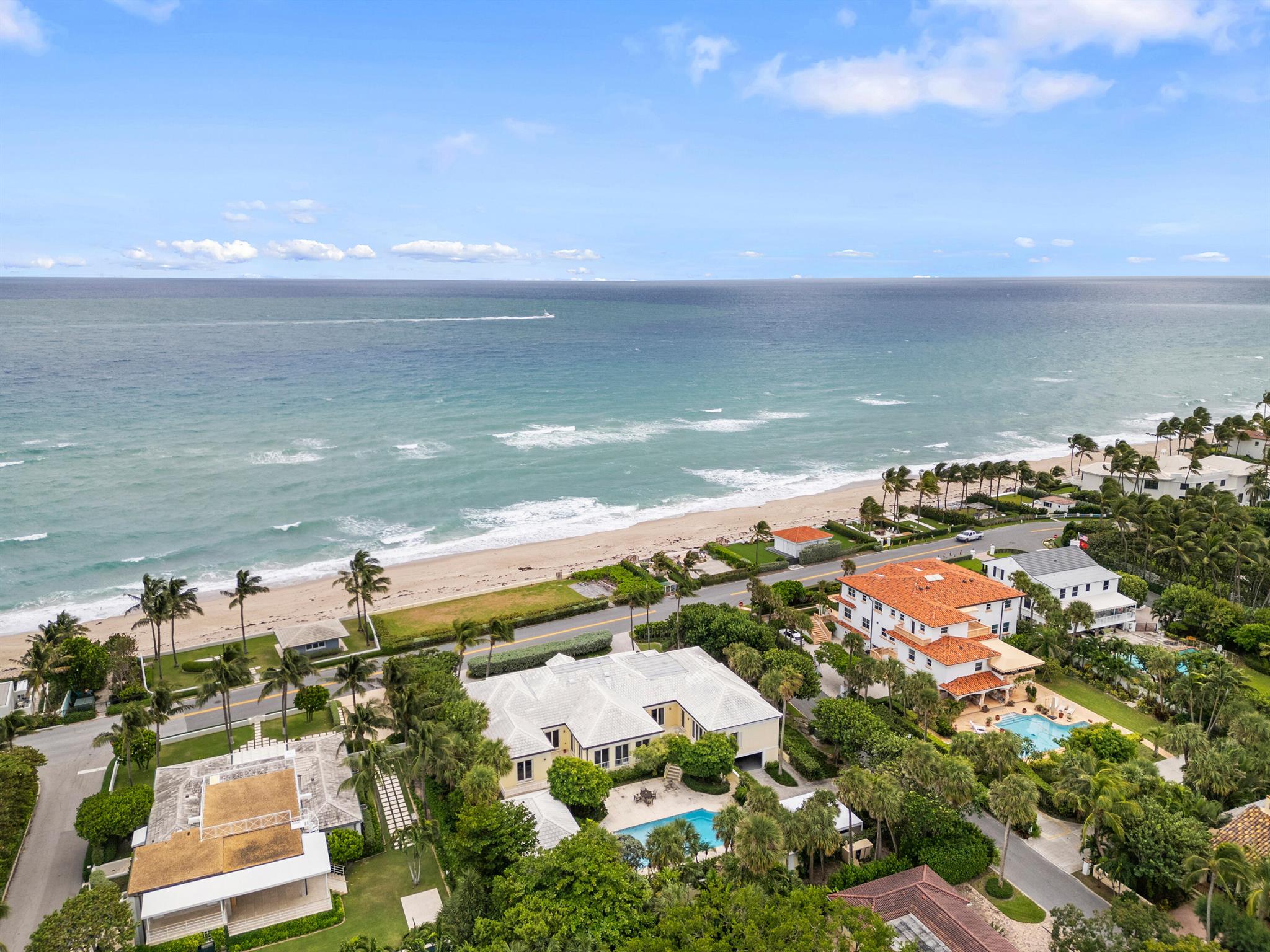 EL ENCANTO - Residential