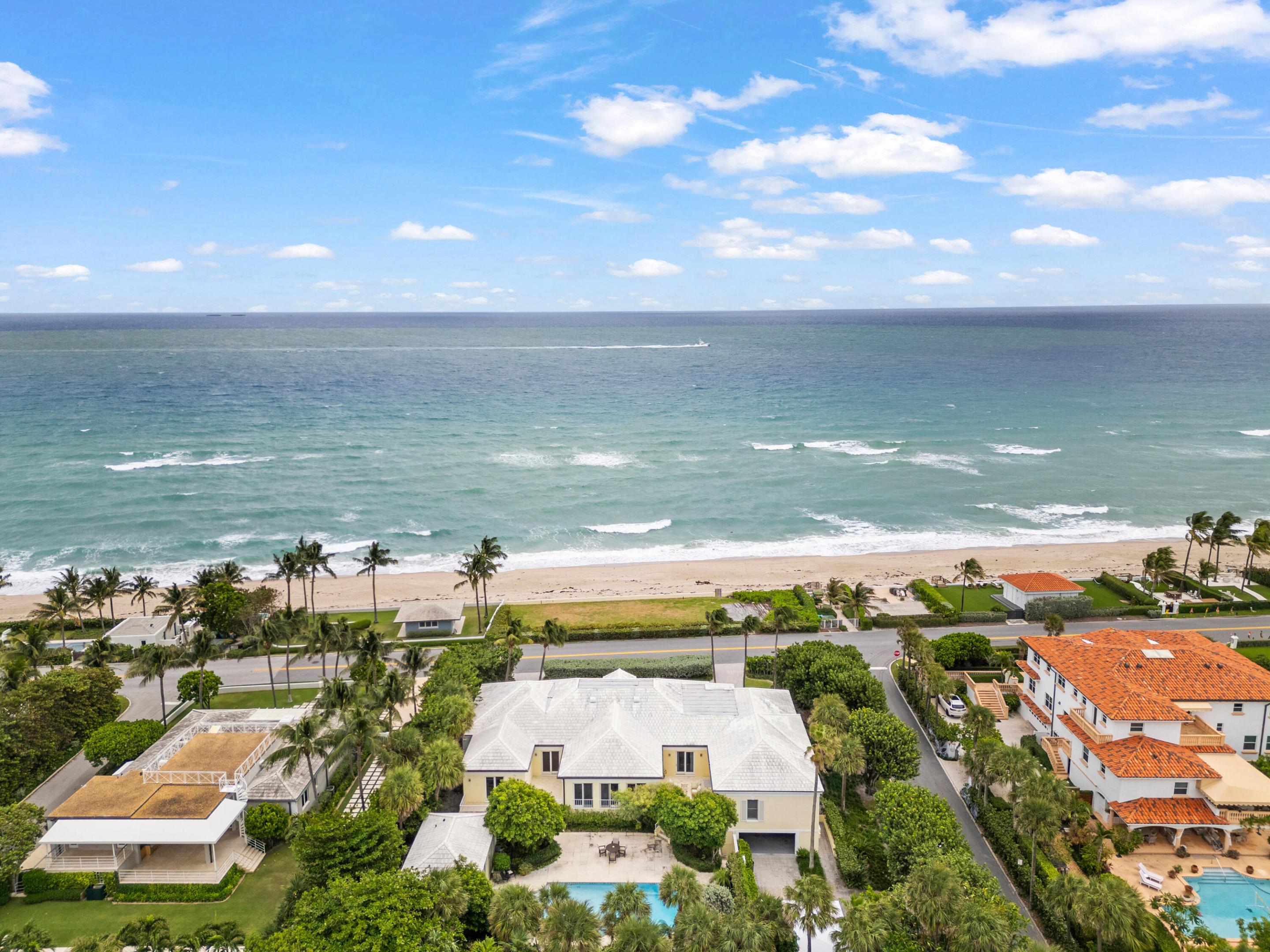 EL ENCANTO - Residential