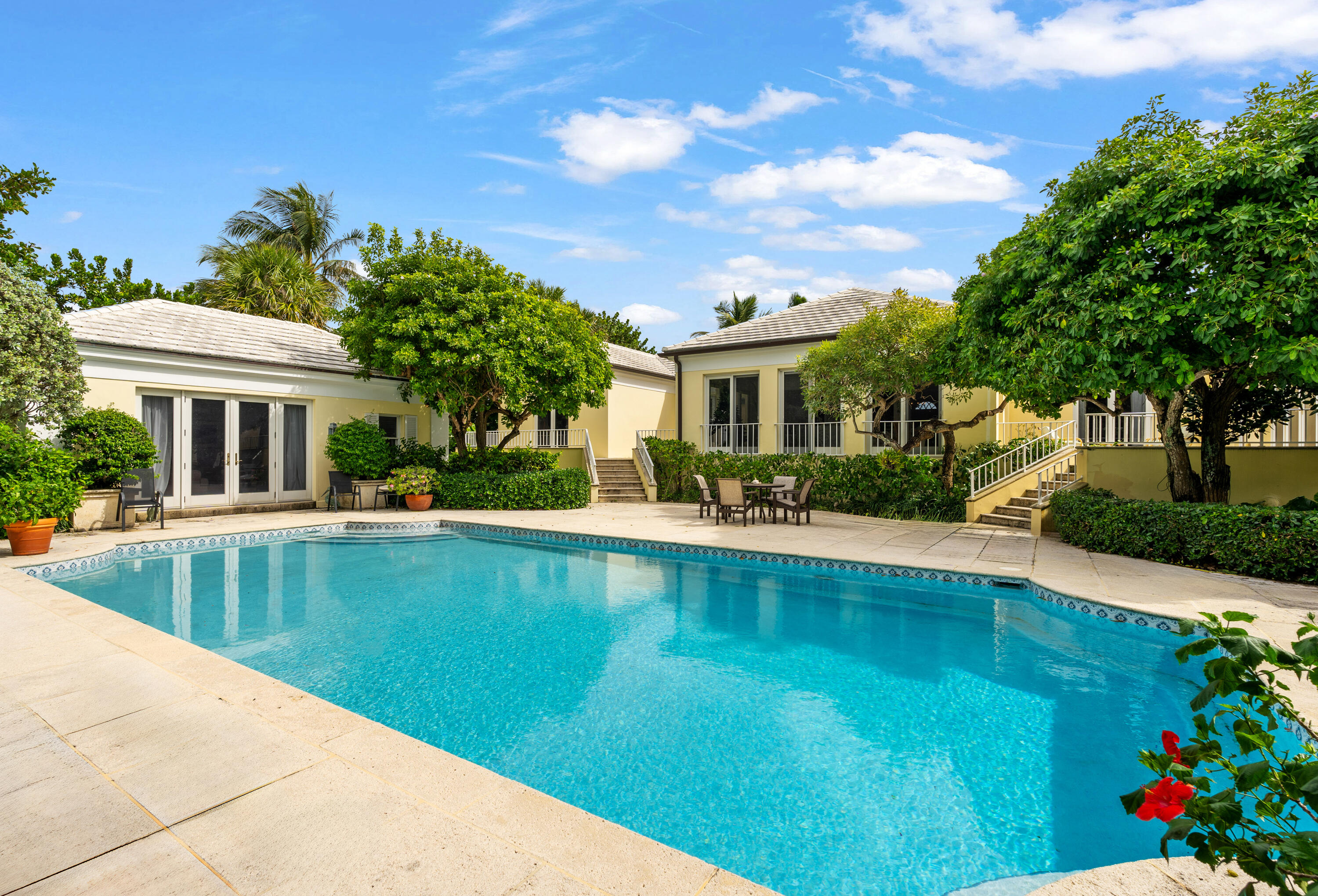 EL ENCANTO - Residential