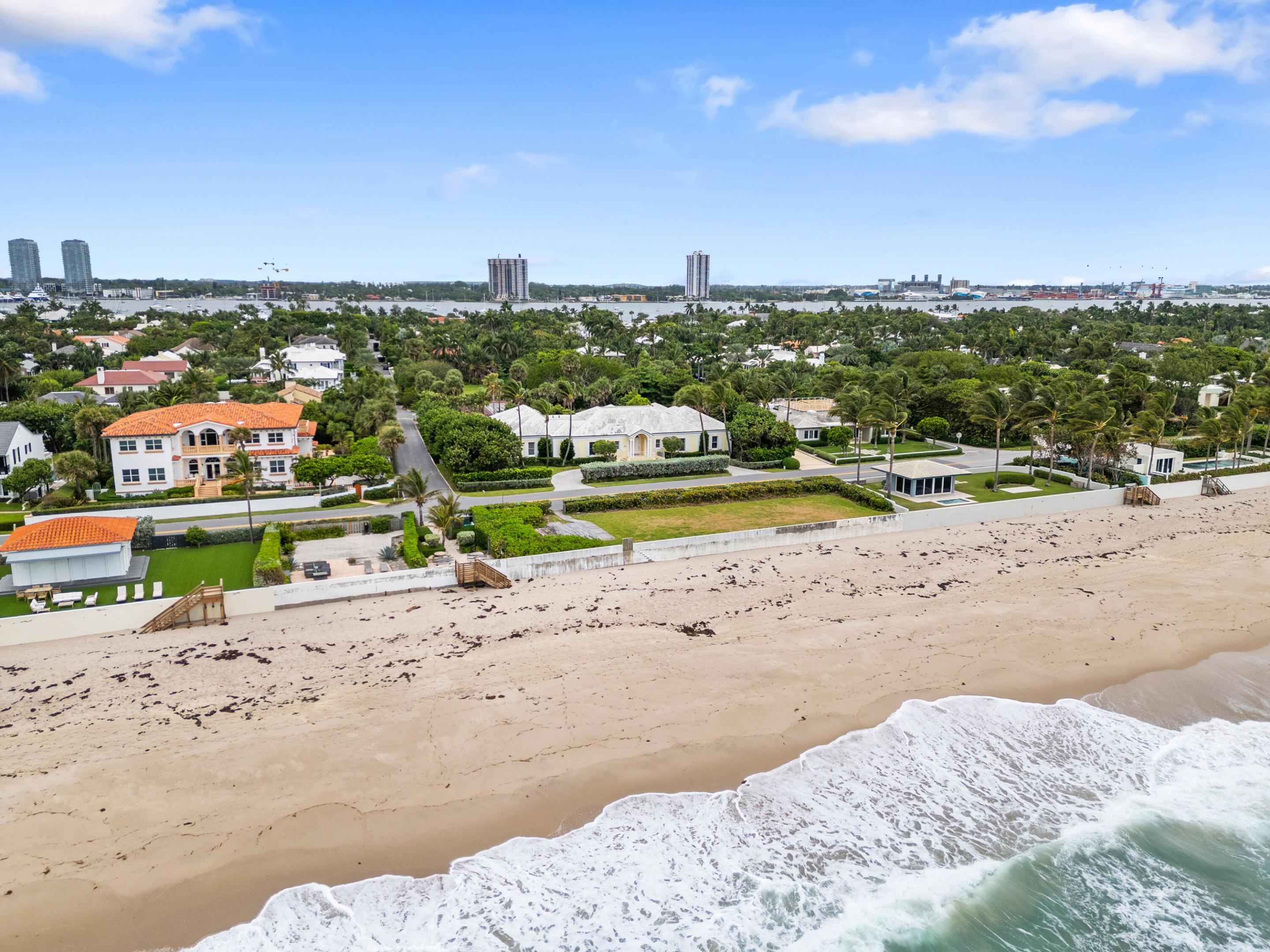 EL ENCANTO - Residential