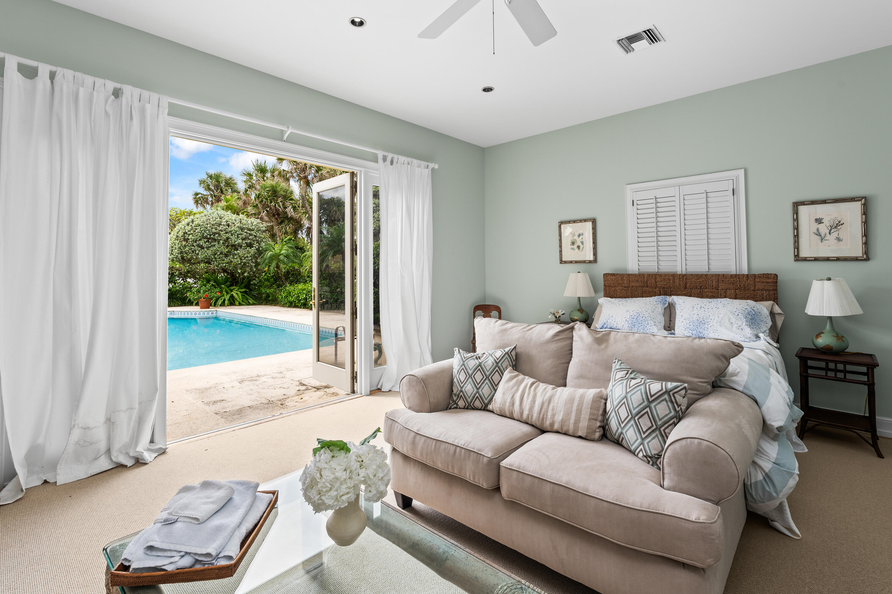 EL ENCANTO - Residential