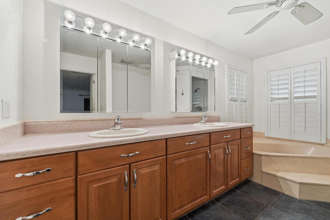 SHORES 2 - Residential