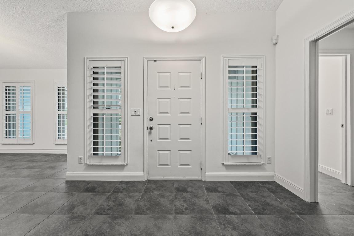 SHORES 2 - Residential