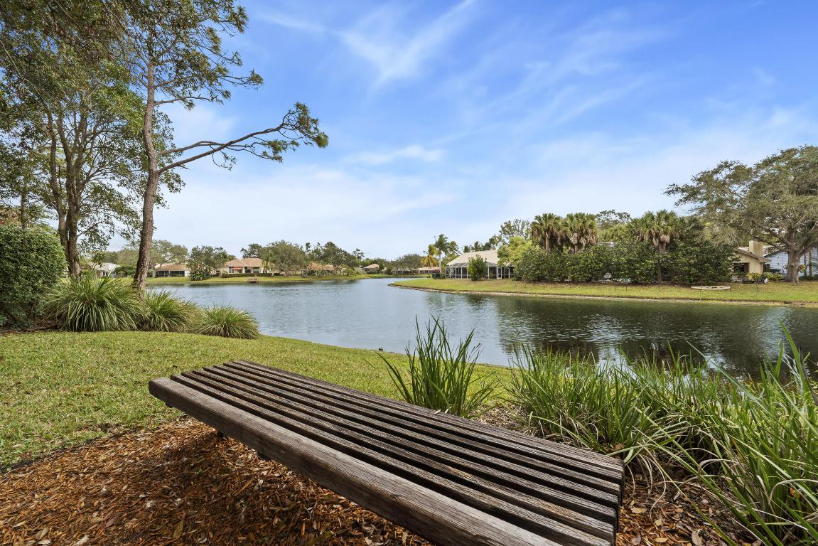 SHORES 2 - Residential