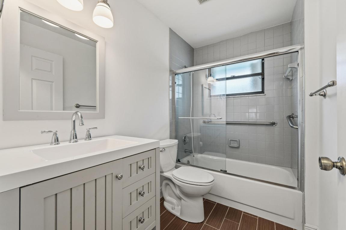 SHORES 2 - Residential