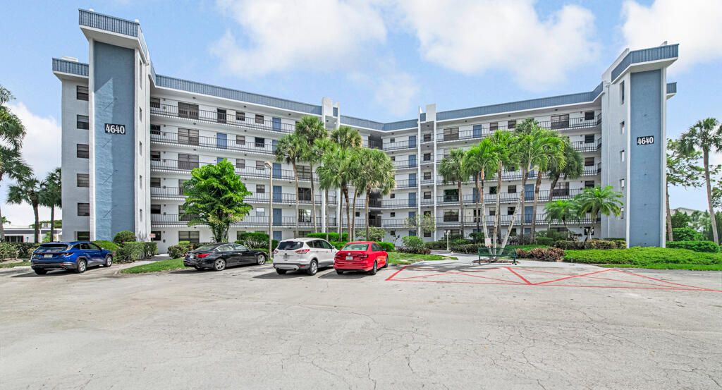 Photo of 4640 Lucerne Lakes Boulevard #206, Lake Worth, FL 33467 (MLS # R11109881)