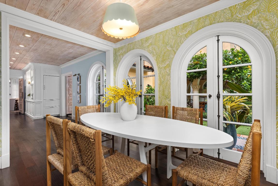 124 Brazilian Avenue