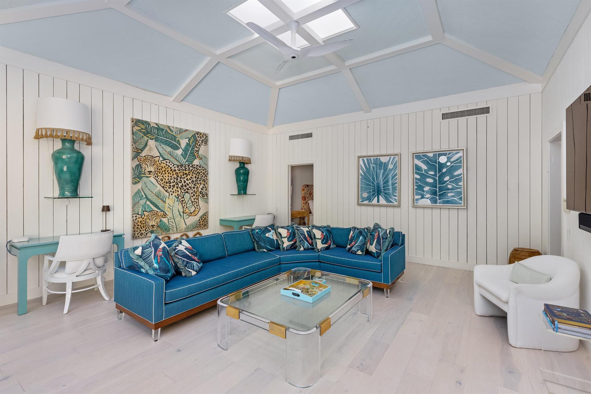 ROYAL PARK - Residential