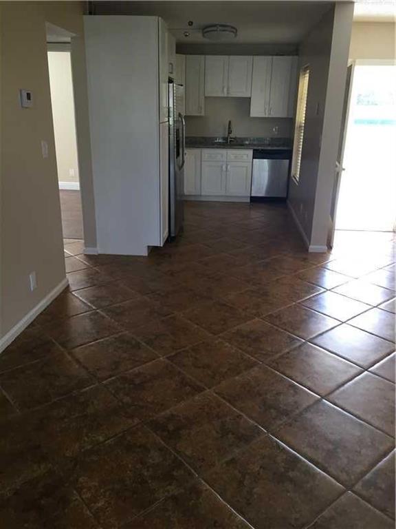 Lake Windwood Condo 01-14 - Residential Lease